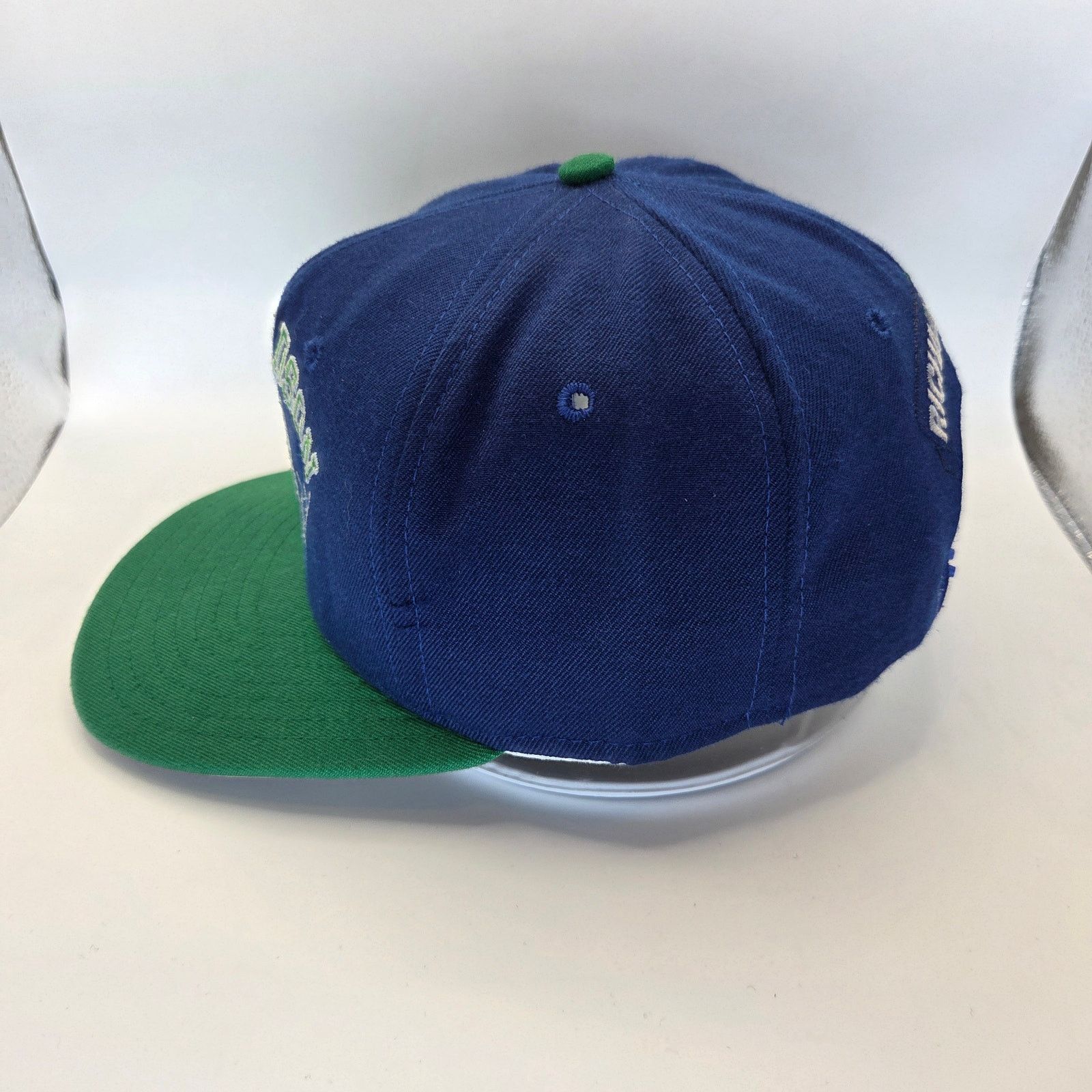 Vintage Vintage AJD MN Timberwolves Pooh Richardson 24 USA Hat 90s Size ONE SIZE - 2 Thumbnail