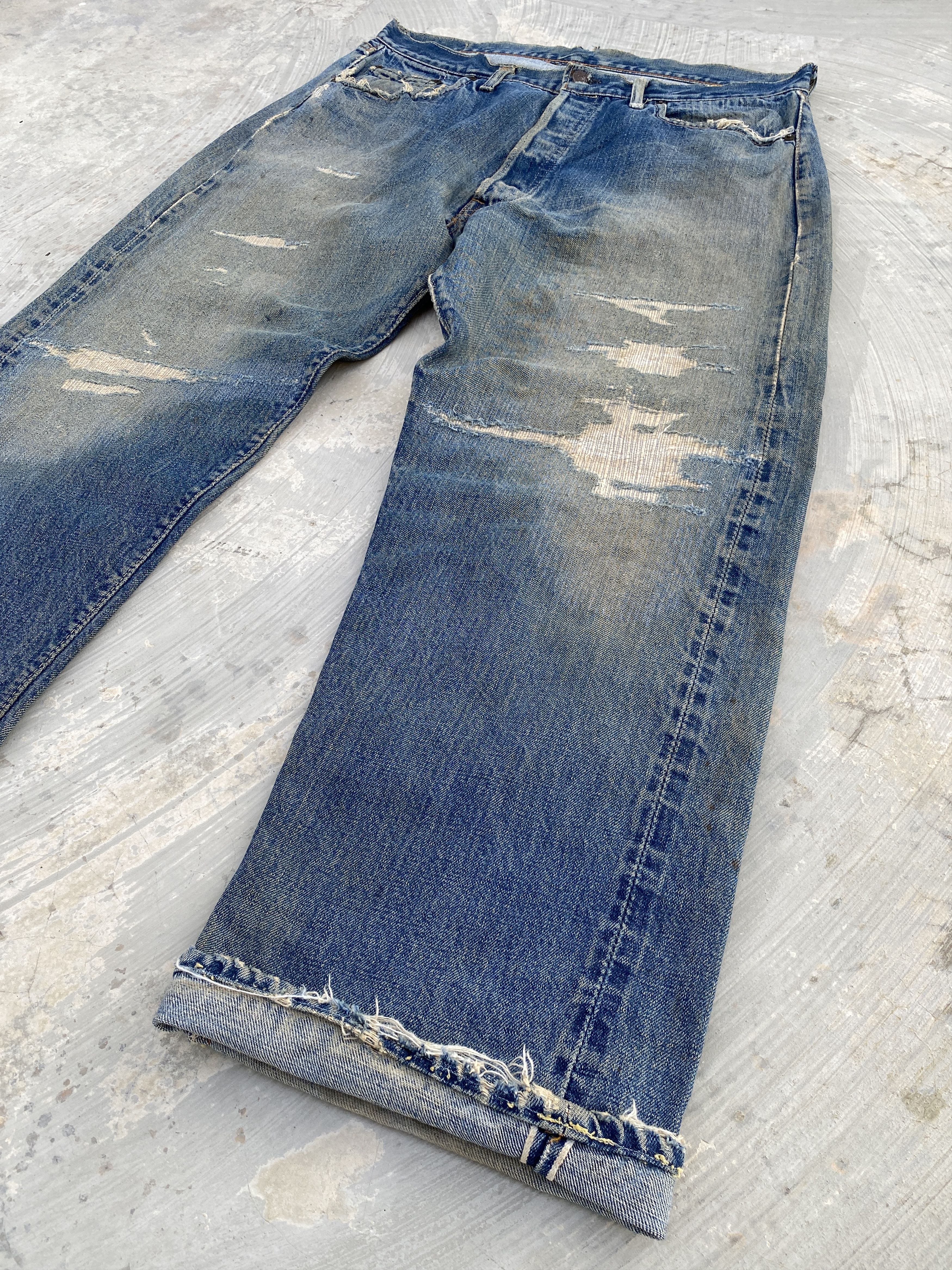 Levi's Vintage 60s Levis 501 Big E V-Stitch #6 Selvedge Jeans Size US 35 - 5 Thumbnail