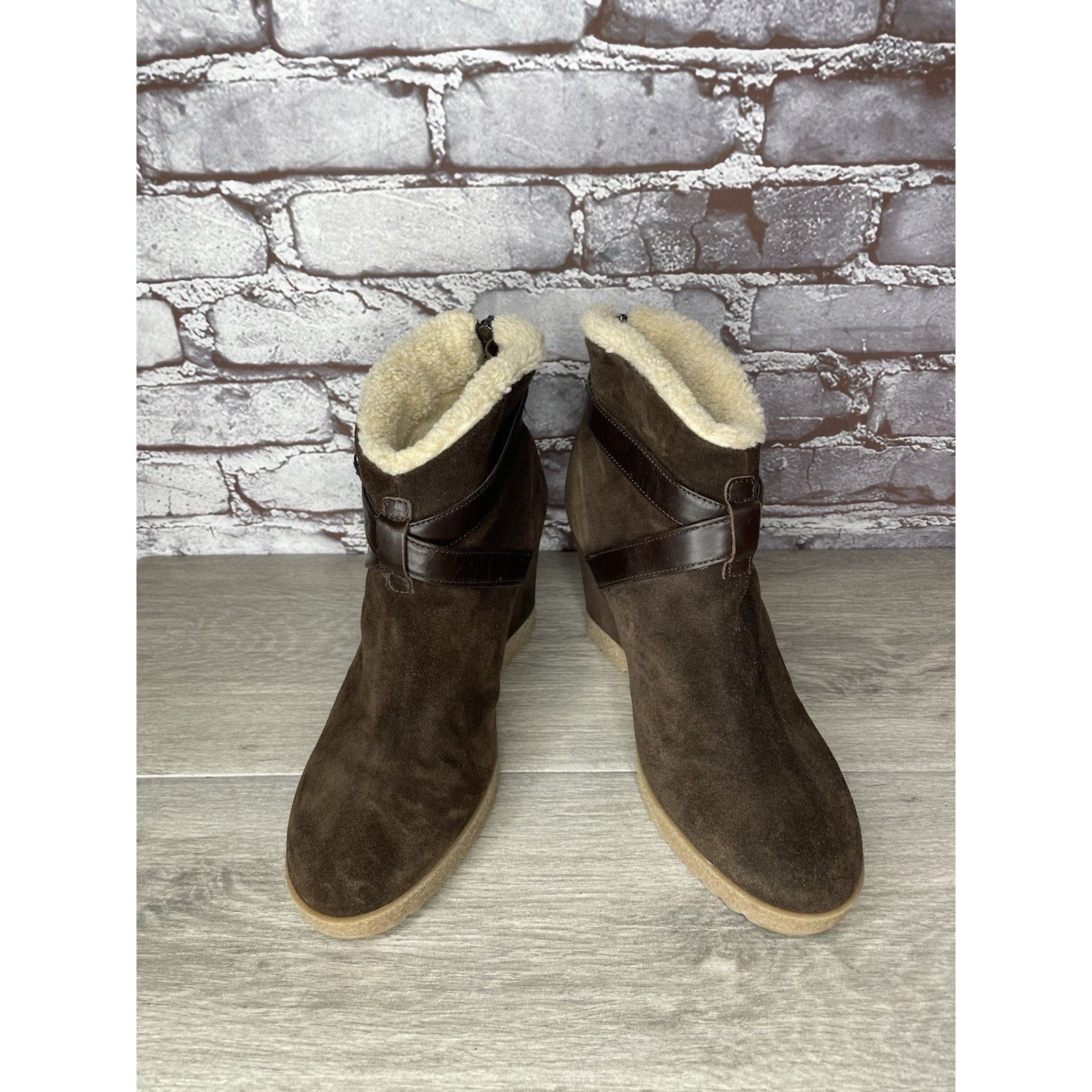 Aquatalia Aquatalia Brown Suede Faux Fur Strap Ankle Wedge Booties Wom Size US 10 / IT 40 - 9 Thumbnail