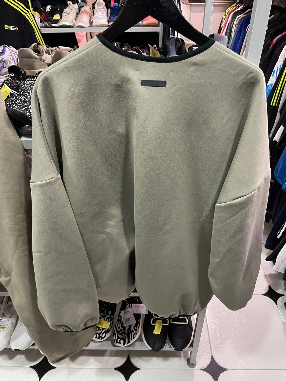 Adidas × Fear of God Fear of god adidas suede fleece crewneck sweatshirt size L Size US L / EU 52-54 / 3 - 5 Thumbnail