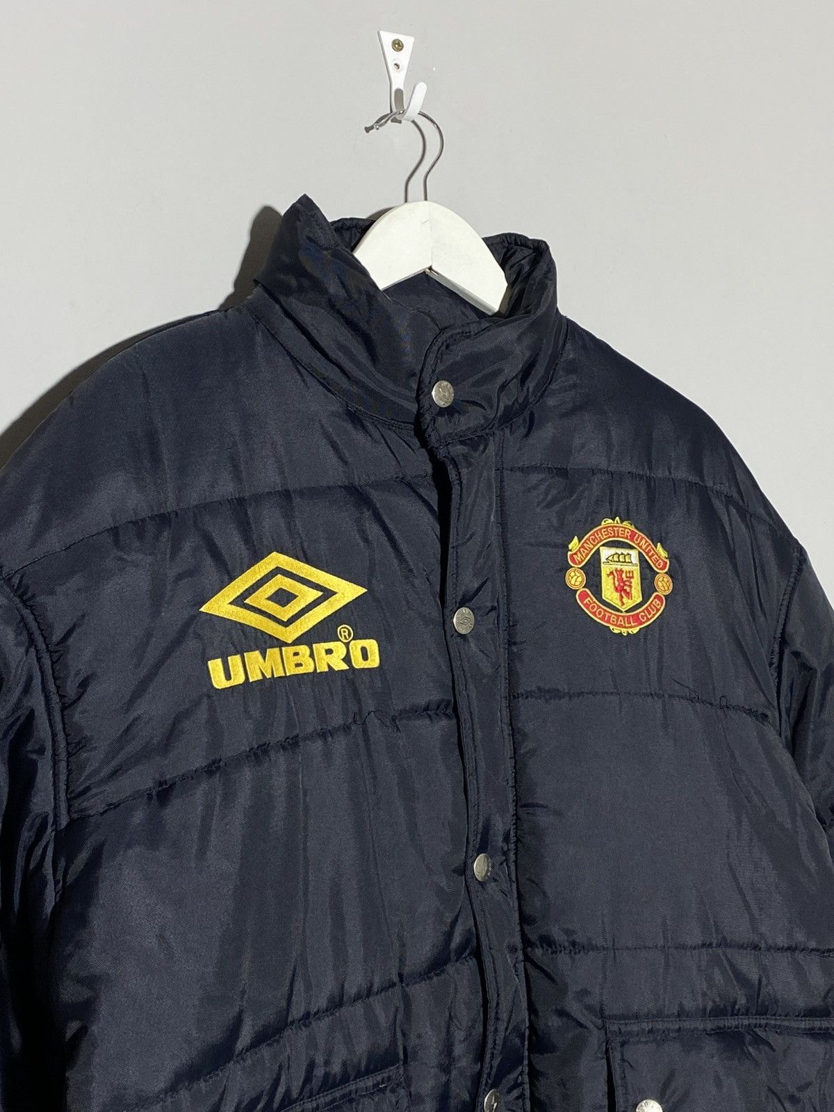 Umbro Vintage 1990s Umbro Manchester United Winter Padded Jacket Size US XL / EU 56 / 4 - 4 Thumbnail
