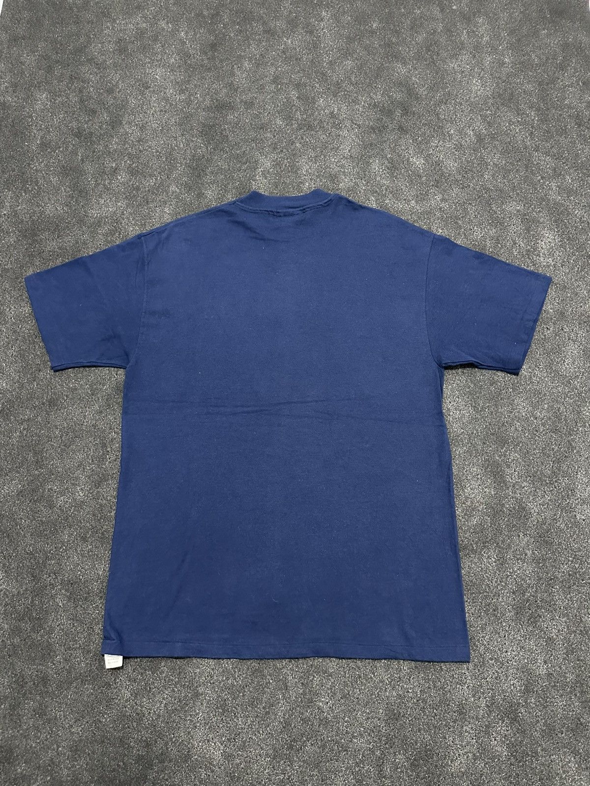 Burberry Vintage Burberry's Spellout Logo T-Shirt Size US L / EU 52-54 / 3 - 10 Thumbnail