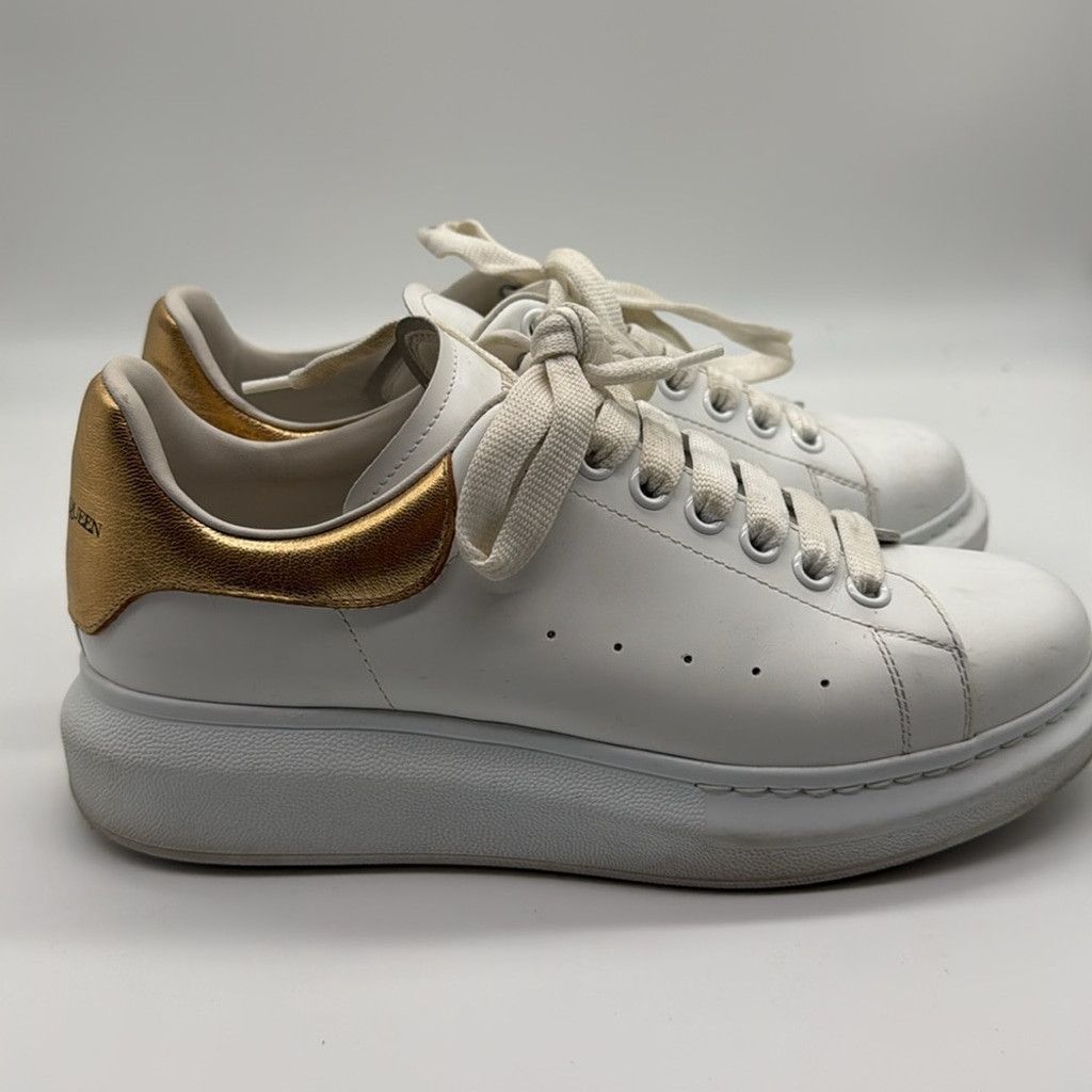 Alexander McQueen Alexander McQueen Metallic Gold & White Lace Up Sneakers 39 Size US 9 / IT 39 - 5 Thumbnail