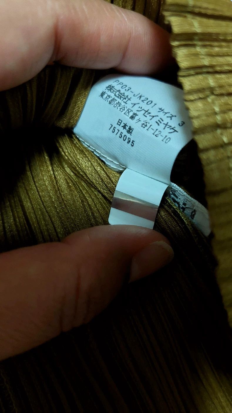 Issey Miyake Issey Miyake size:3 Brown pleated top Size S / US 4 / IT 40 - 3 Thumbnail