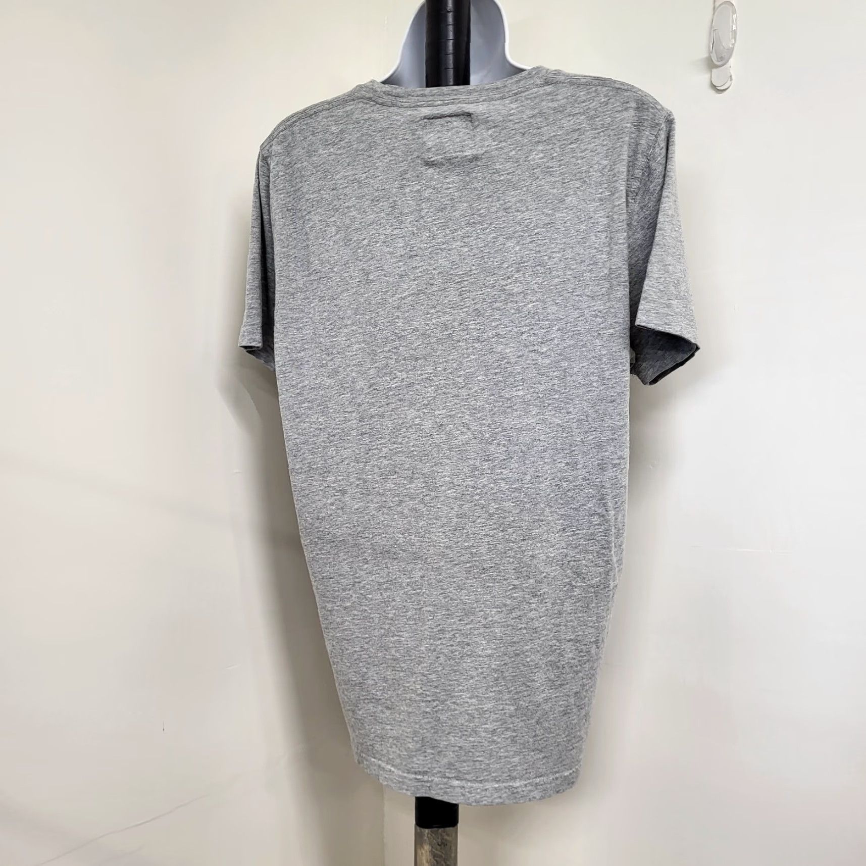 Abercrombie & Fitch Abercrombie & Fitch T-shirt Women's Size Medium Gray Short Sleeve 100% Cotton Lightweight Jersey Embroidered Moose Size M / US 6-8 / IT 42-44 - 2 Thumbnail