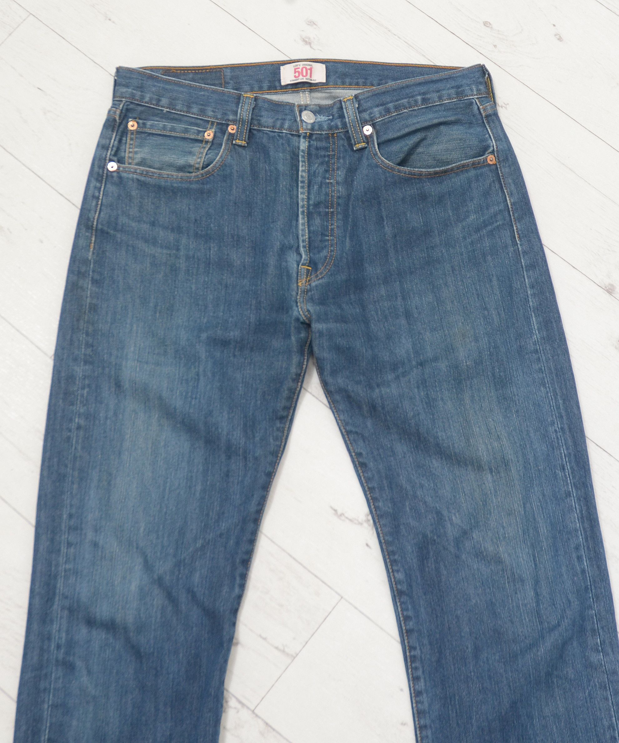 Levi's × Levi's Vintage Clothing × Vintage Levi's 501 Vintage Light Wash Faded Denim Jeans w32 l32 Size US 32 / EU 48 - 4 Thumbnail