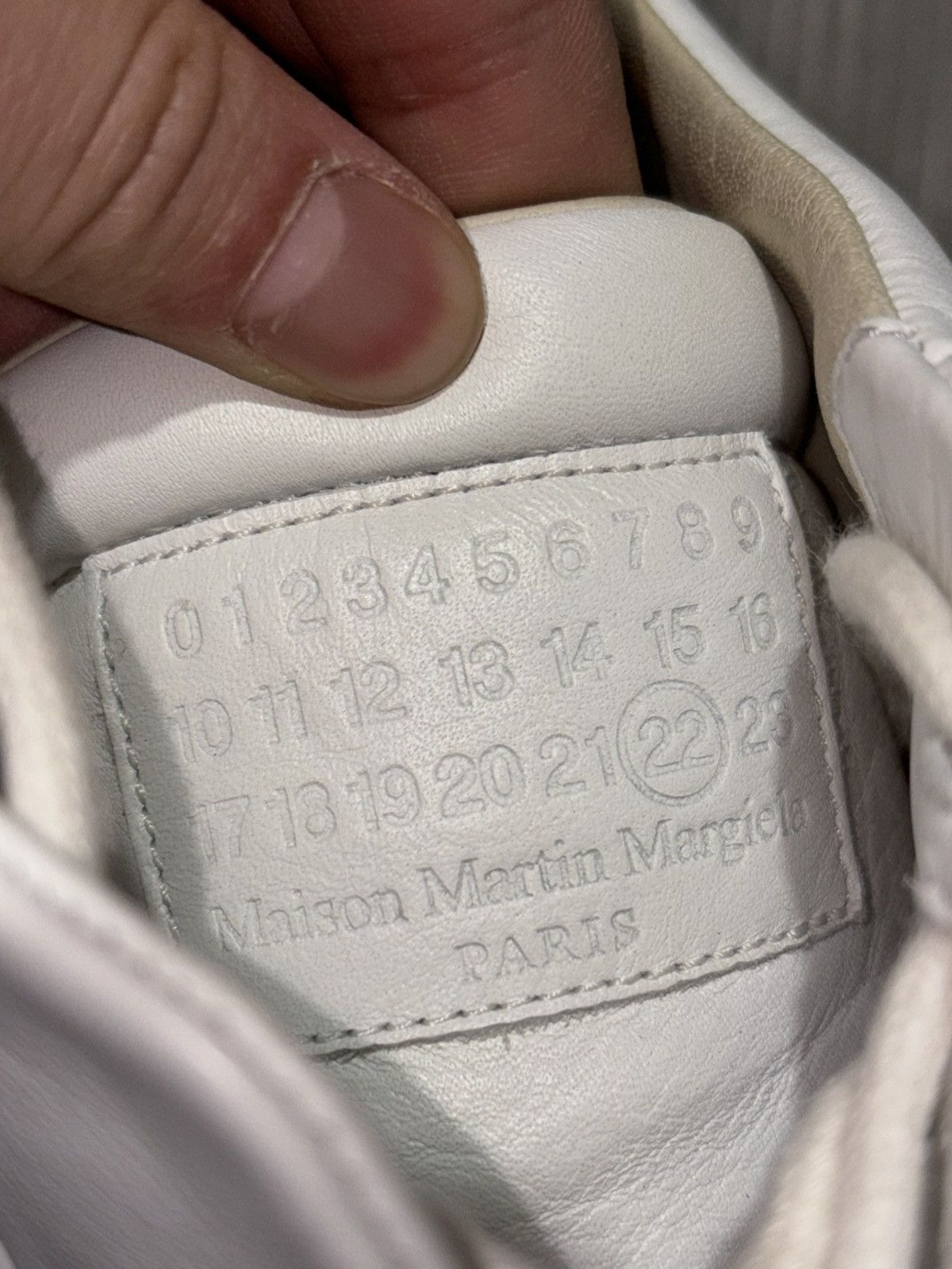 Maison Margiela 40 Maison Margiela Future Low White Leather Sneaker Trainer Size US 7 / EU 40 - 8 Thumbnail