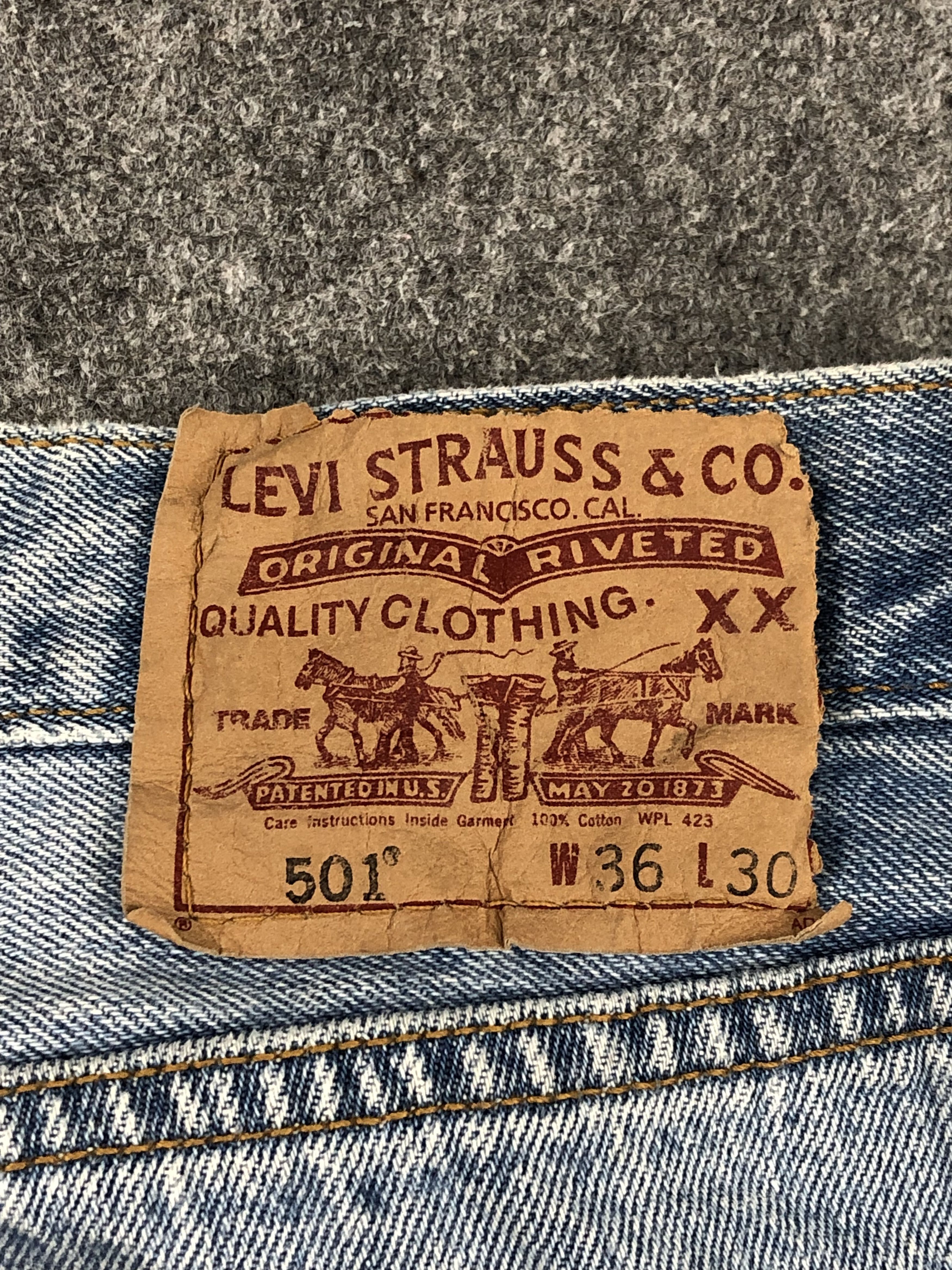 Levi's Vintage Levis 501 Light Washed Jeans DPP0229 Size US 35 - 5 Thumbnail