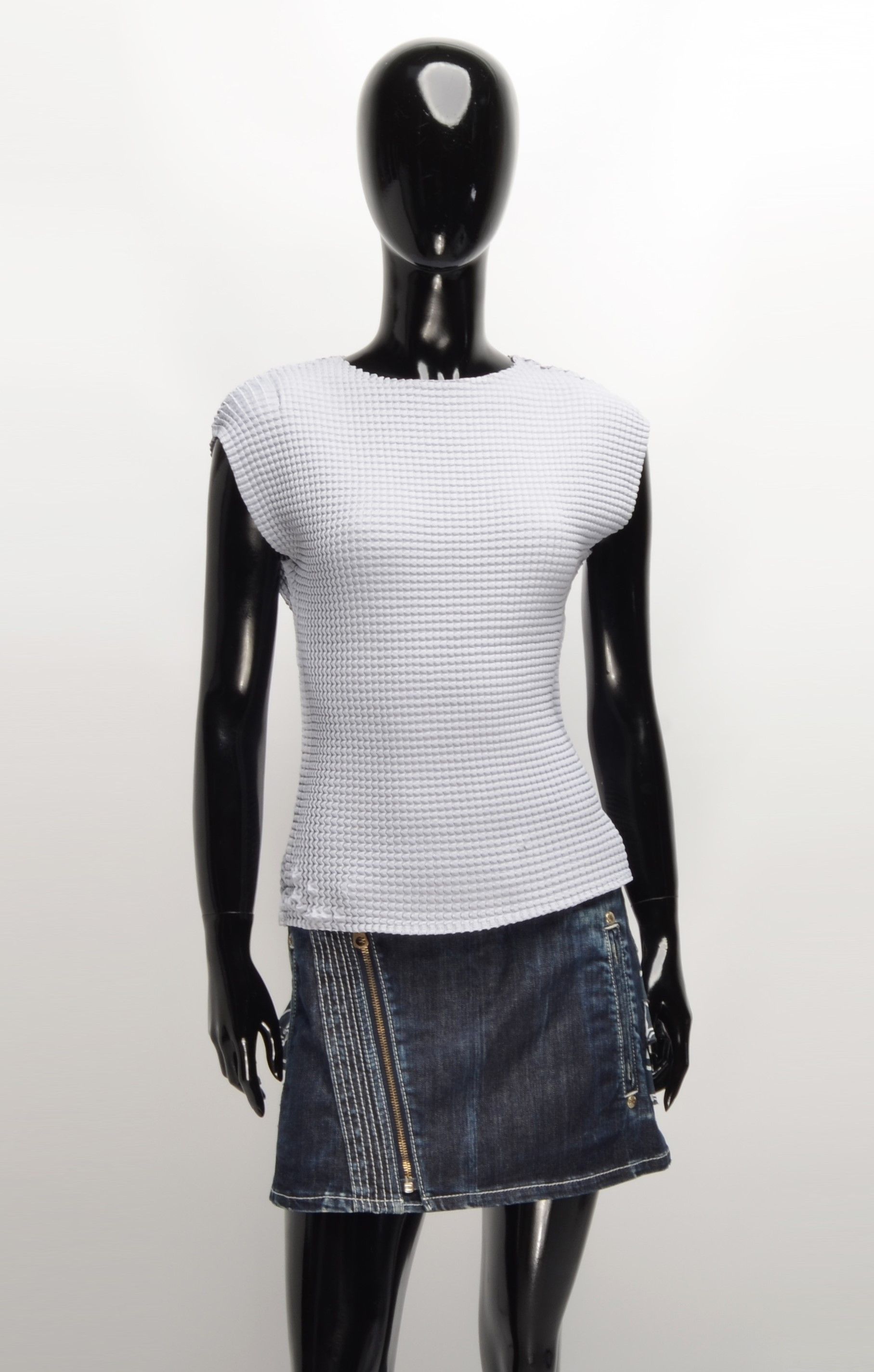 Vintage Vintage Pleats Top like Issey Miyake Size S / US 4 / IT 40 - 1 Thumbnail