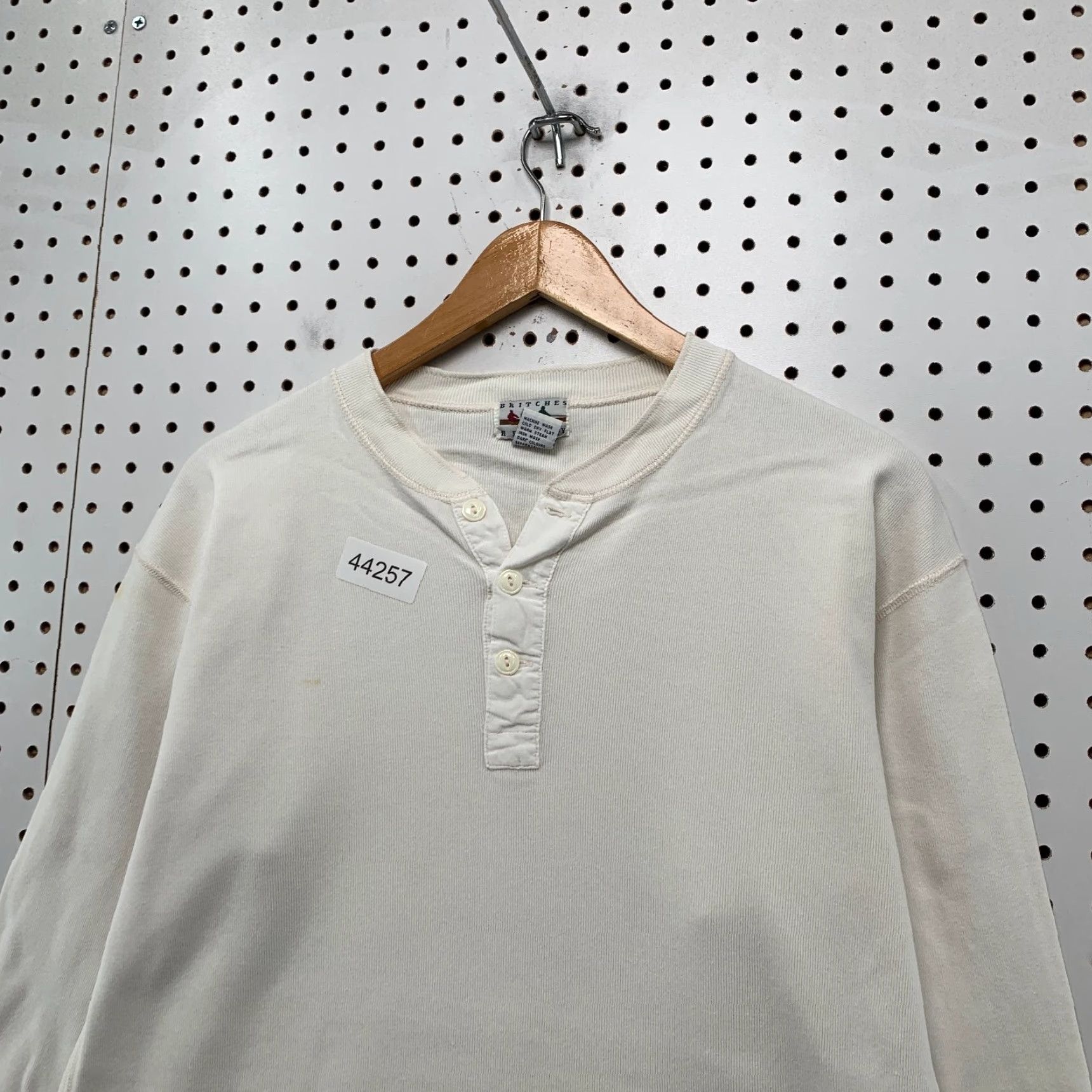 Vintage VINTAGE Britches Henley Pullover Shirt Mens XL White Heavyweight Knit Cotton - 90s Era, Hand Made Hong Kong Mens XL White Size US XL / EU 56 / 4 - 4 Thumbnail