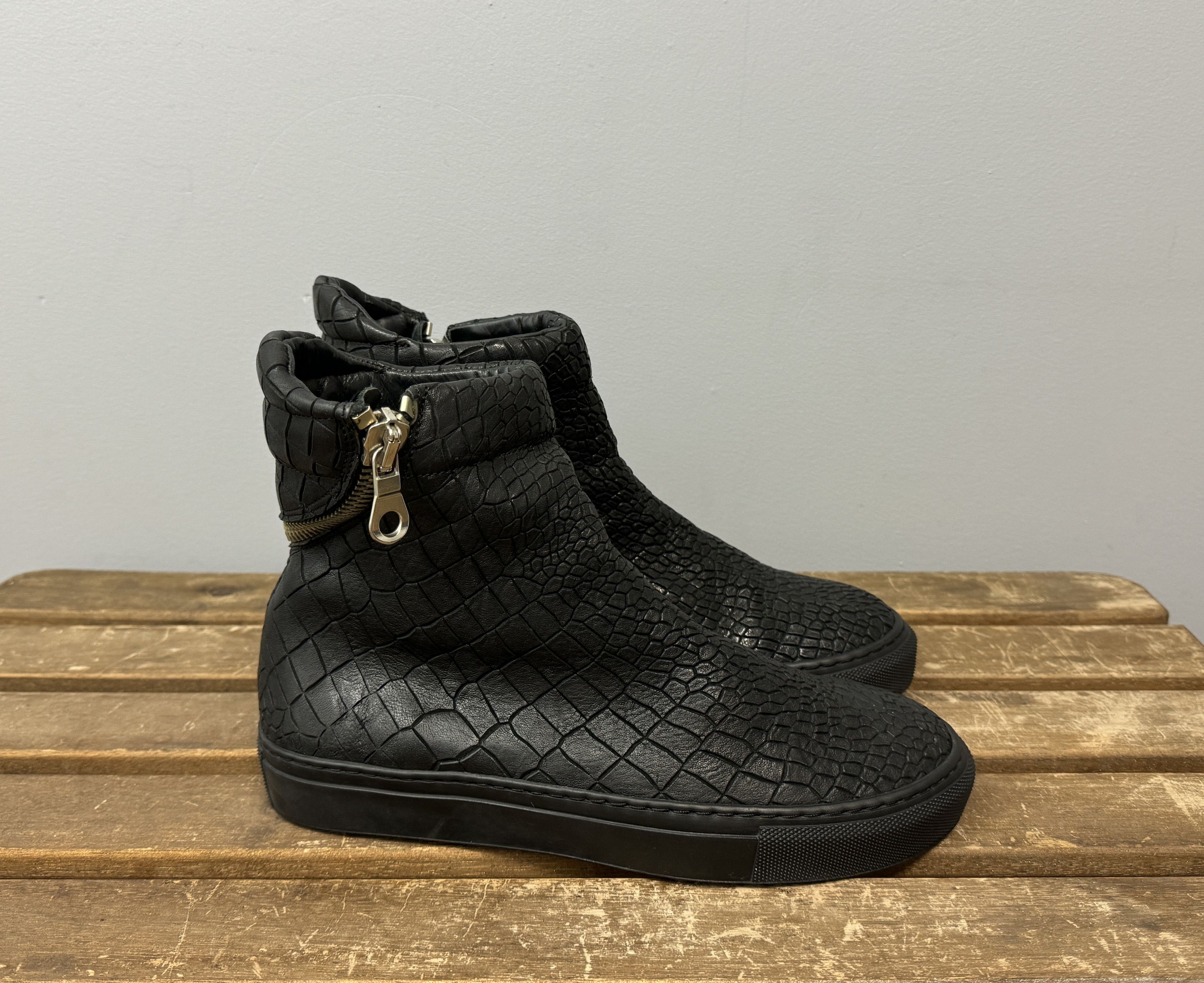 The Last Conspiracy The Last Conspiracy Spiral Zip Leather Boots Size 37 US 7 Size US 7 / IT 37 - 1 Thumbnail