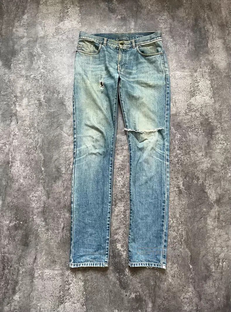 Saint Laurent Paris Saint Laurent Paris Single Knee Cut Patch Destroyed Denim Size US 32 / EU 48 - 1 Thumbnail