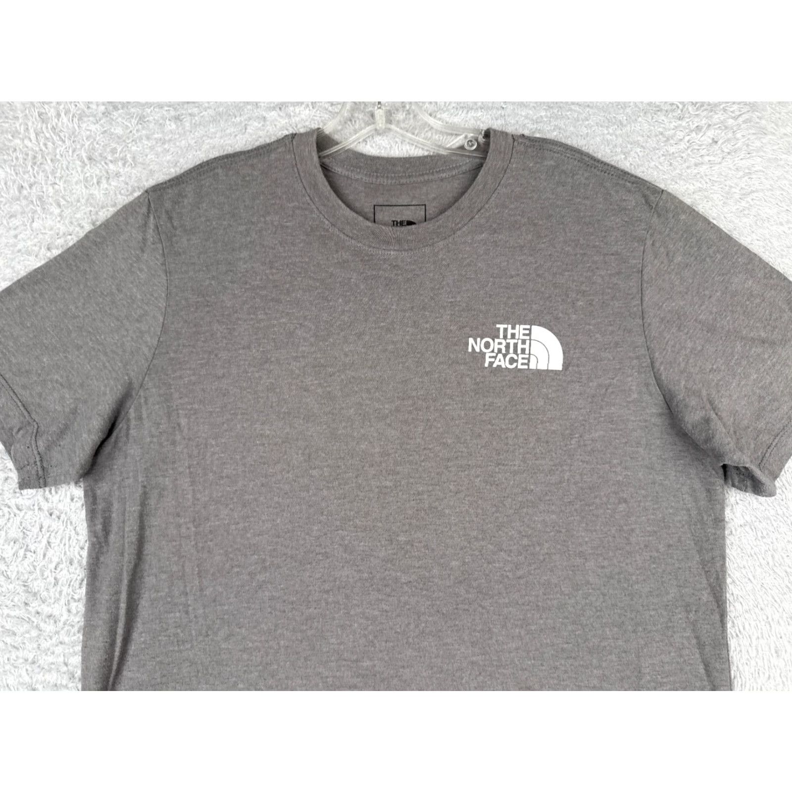 The North Face The North Face Shirt Men Medium Gray Short Sleeve Crew Neck Polyester Jersey Logo All Seasons Breathable Regular T-Shirt 80s Outdoor Mens Size US M / EU 48-50 / 2 - 4 Thumbnail