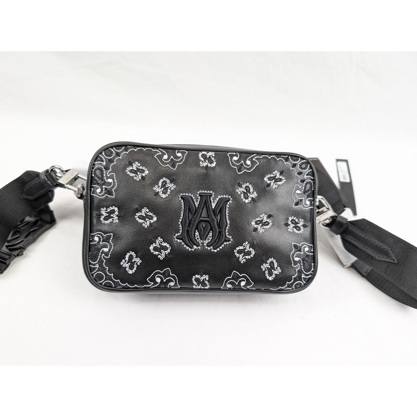 Amiri o1rshd1 Size: OS / Bandana Camera Case in Black Size ONE SIZE - 2 Thumbnail