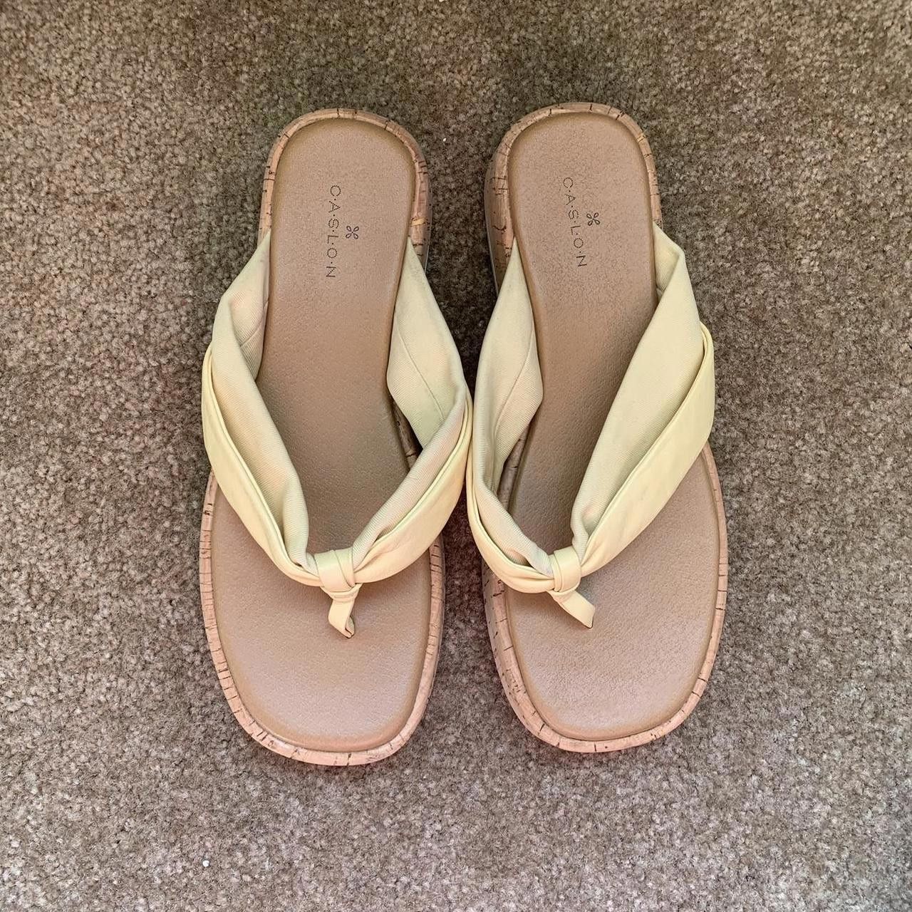 Nordstrom Platform Pale Yellow Flip Flops Size US 8 / IT 38 - 2 Thumbnail