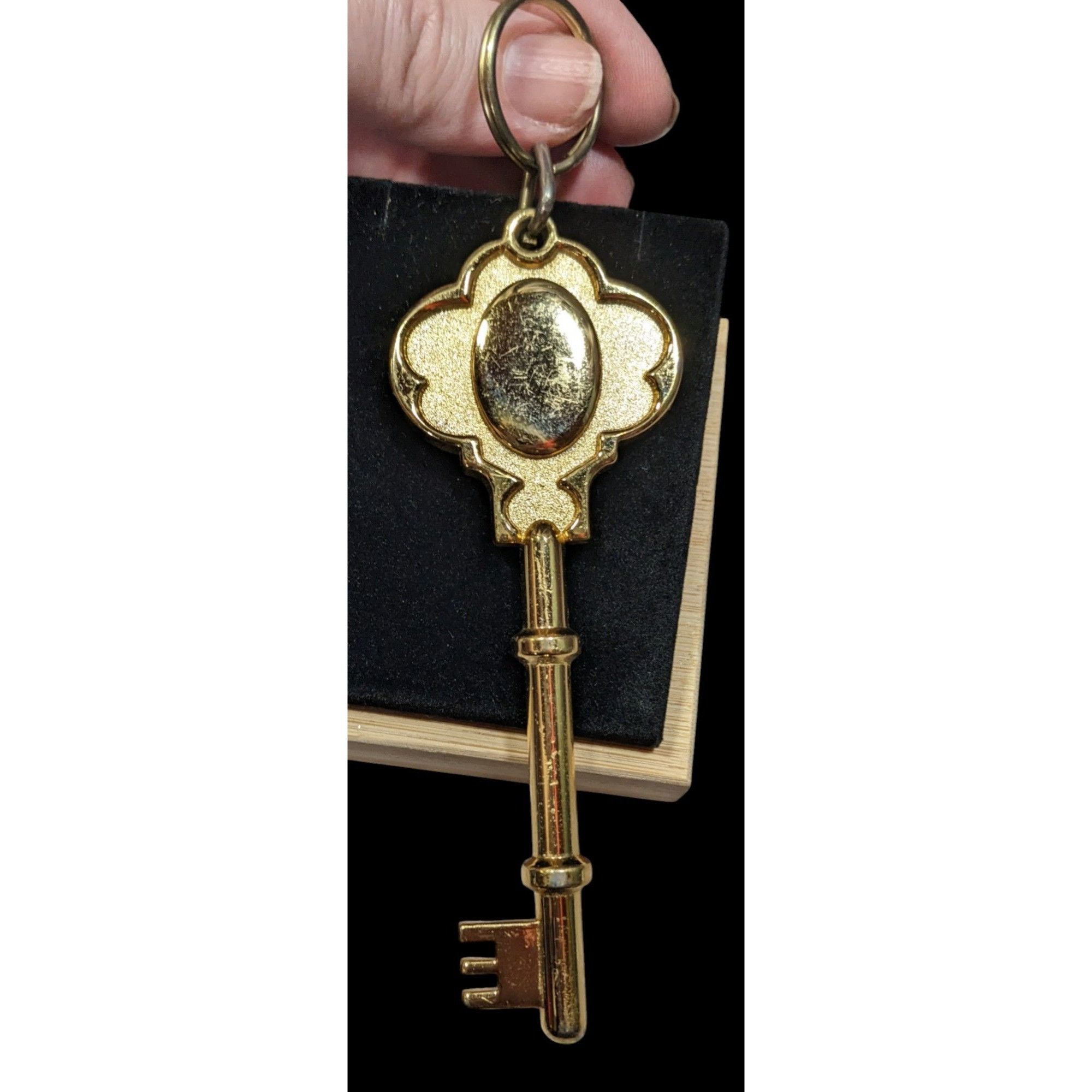 Disney Disney's Grand Floridian Skeleton Key Souvenir Keychain Size ONE SIZE - 2 Thumbnail