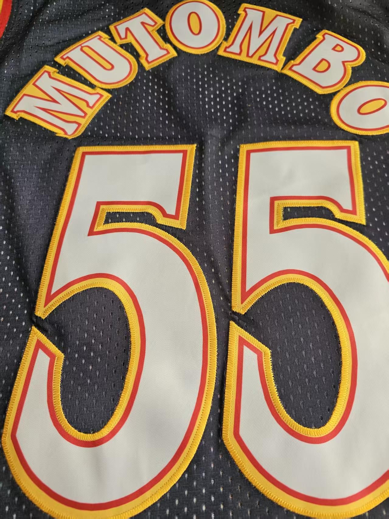 NBA Atlanta Hawks #55 Dikembe Mutombo Jersey Red Size US M / EU 48-50 / 2 - 5 Thumbnail