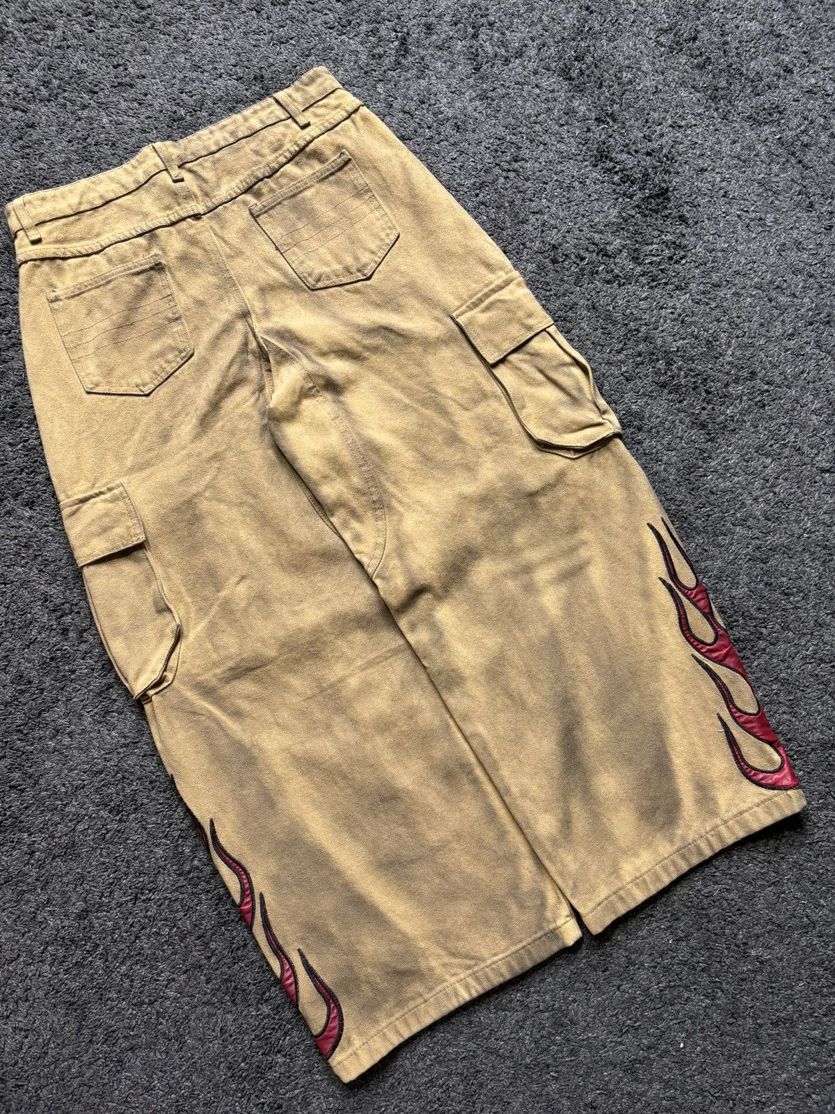 Vintage Vintage wide leg rare flames red yellow baggy cargo jeans Size US 34 / EU 50 - 18 Thumbnail
