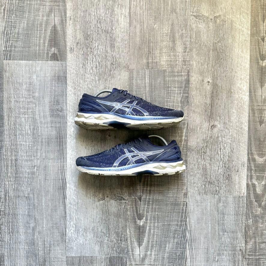 Asics ASICS • GEL-Kayano 27 (10M) Size US 10 / EU 43 - 1 Thumbnail