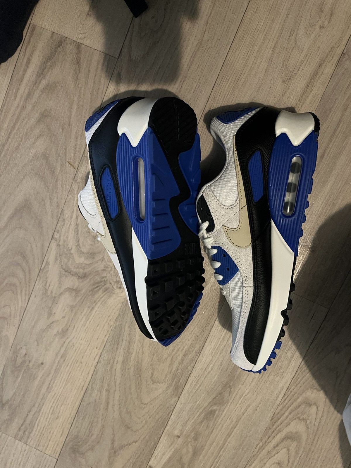 Nike Nike air max 90s PRM Size US 11 / EU 44 - 9 Thumbnail