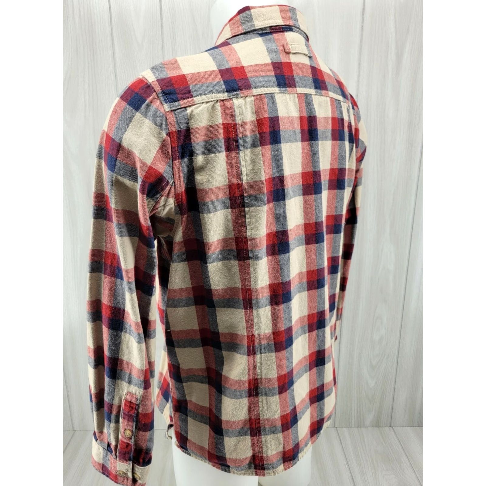 Vintage Duluth Men's L Flannel Button-Down Shirt Red Plaid Hunting Outdoors Banter Size US L / EU 52-54 / 3 - 7 Thumbnail