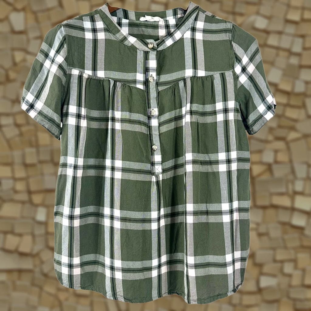 Vintage C&C California Womens Short Sleeve Plaid Button Front Rayon Blouse Green Small Size S / US 4 / IT 40 - 1 Thumbnail
