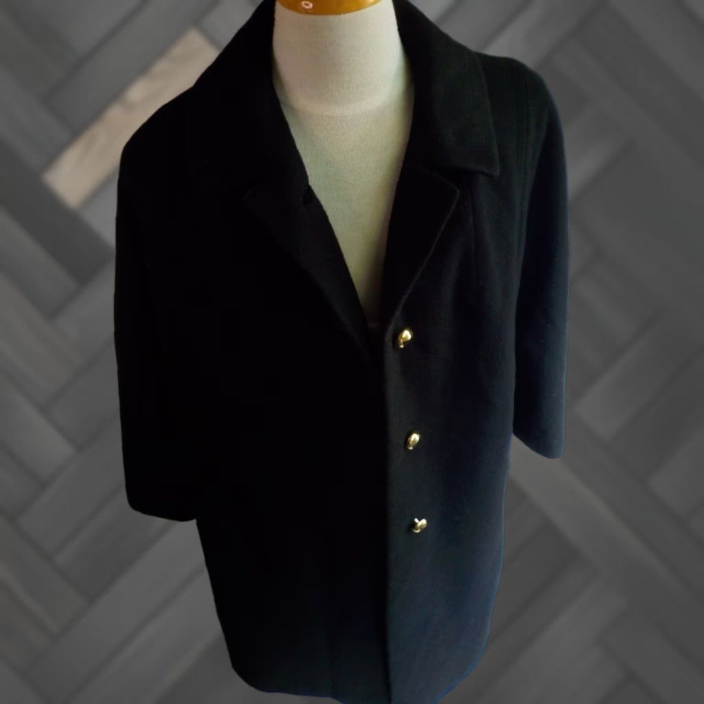 Vintage VINTAGE Regency Cashmere Coat for Lane Bryant Black Coat 2X Overcoat 100% Cashmere Gold Buttons Side Pockets Fully Lined Womens Size XXL / US 16-18 / IT 52-54 - 1 Thumbnail
