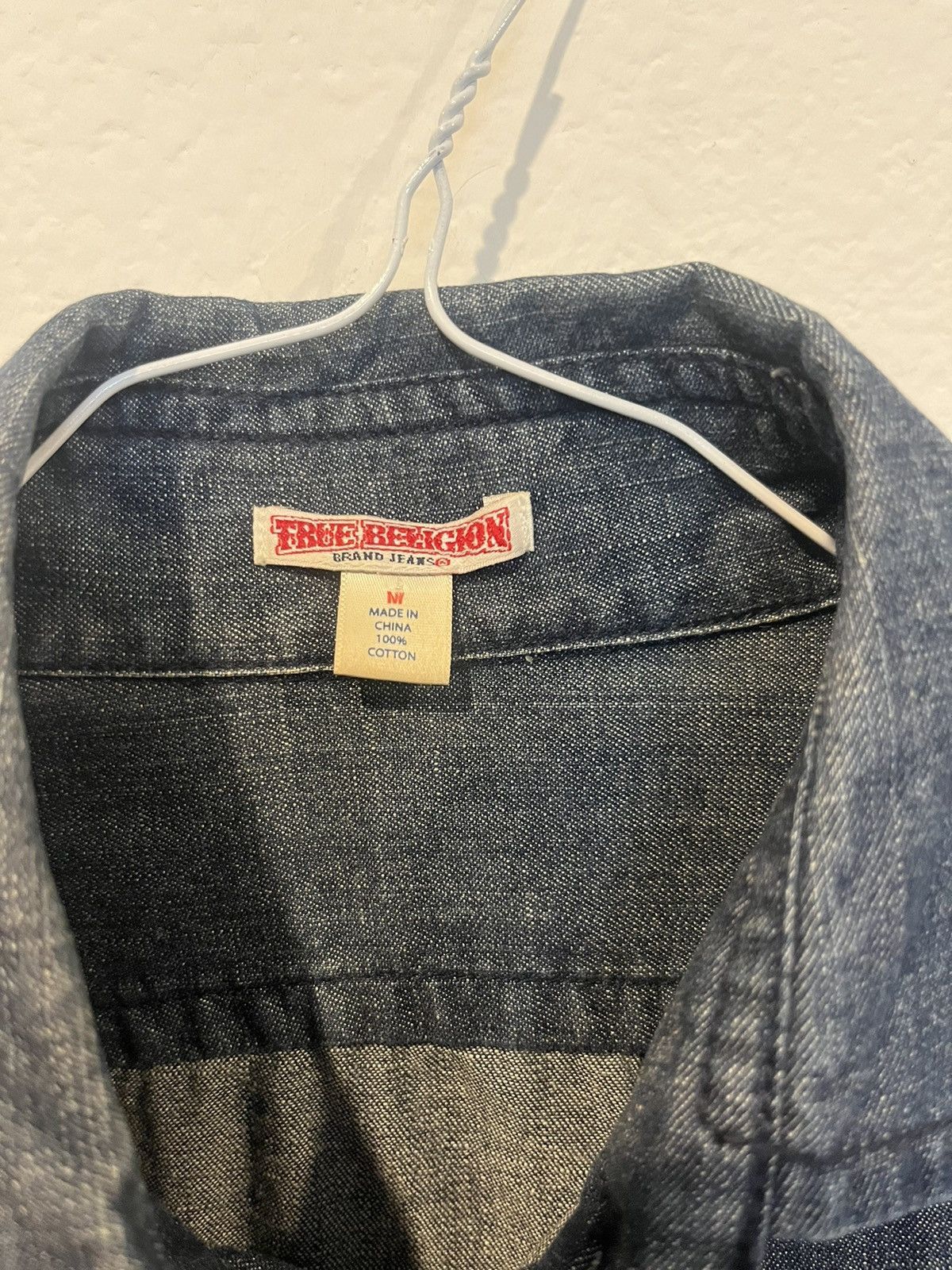 True Religion True Religion Women’s Button Up Denim Shirt Long Sleeve Size M / US 6-8 / IT 42-44 - 2 Thumbnail