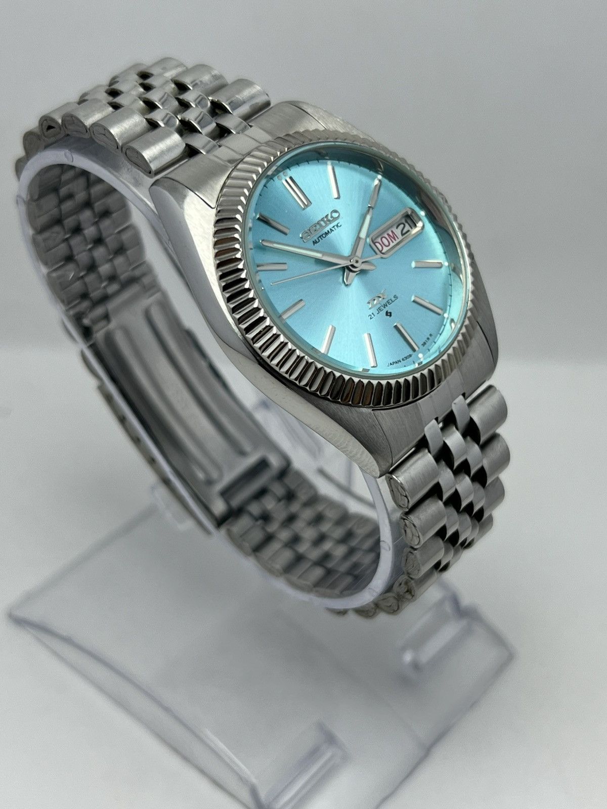 Seiko Seiko DX Automatic Watch Fluted Bezel Day/Date Made in Japan Size 36 - 7 Thumbnail