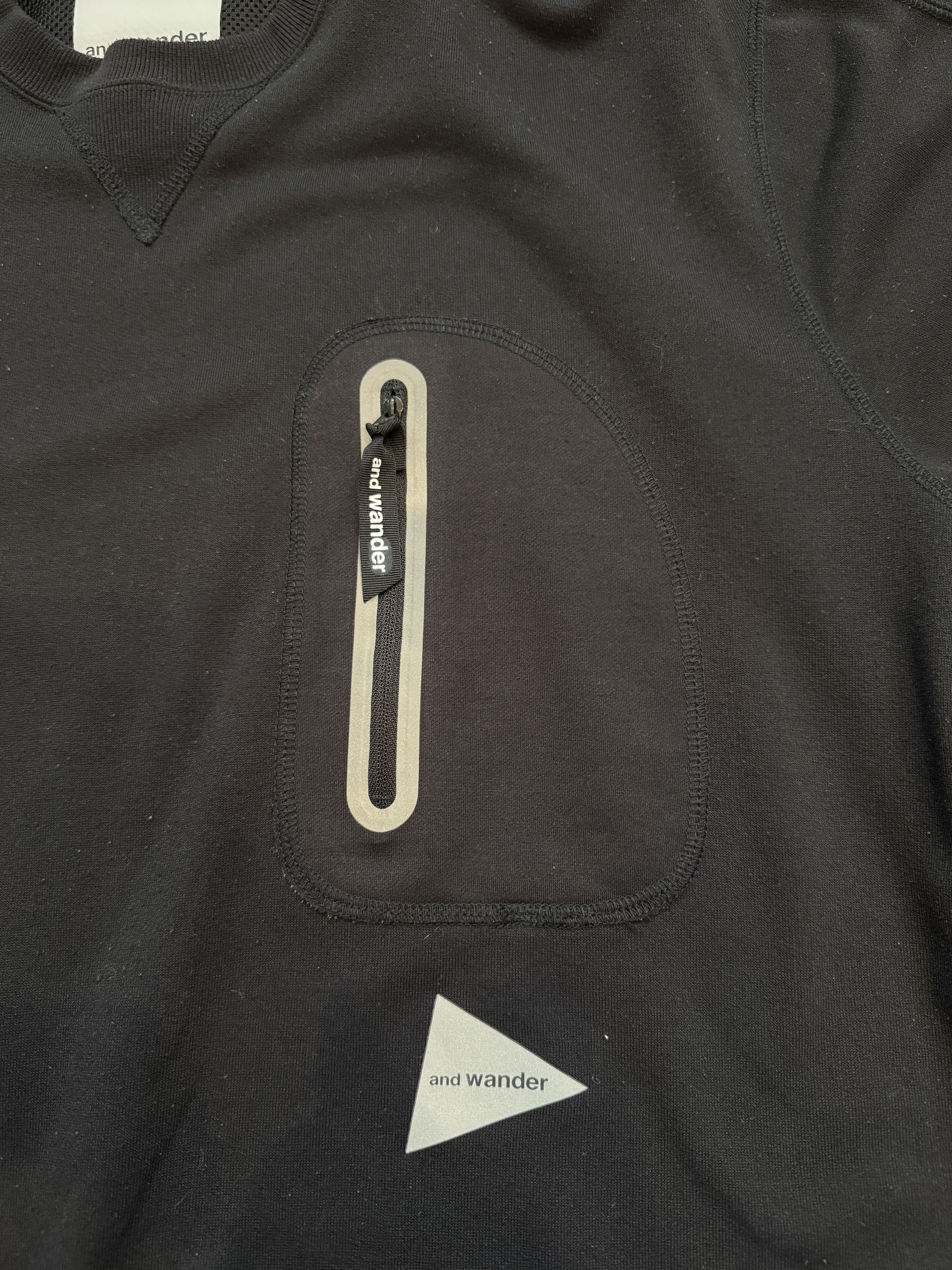And Wander and wander Tech Crewneck 3M Reflective Size 4 Size US L / EU 52-54 / 3 - 4 Thumbnail