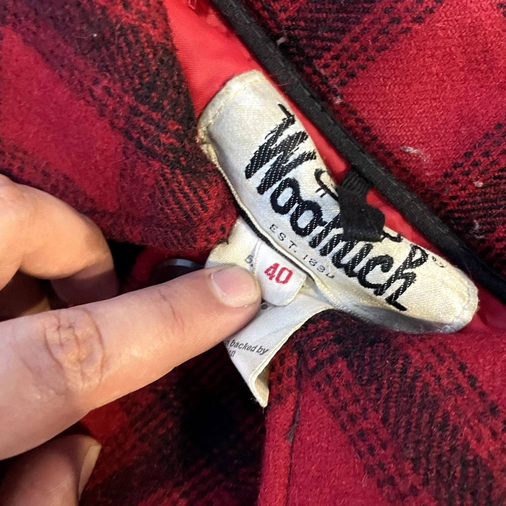 Vintage VINTAGE Woolrich Wool Mackinaw Hunting Jacket Coat Buffalo Plaid Men’s 40 Sz M Red/black plaid Outdoor Hunting Wool Overcoat Fall Winter Regular Size US XXS / EU 40 - 7 Thumbnail