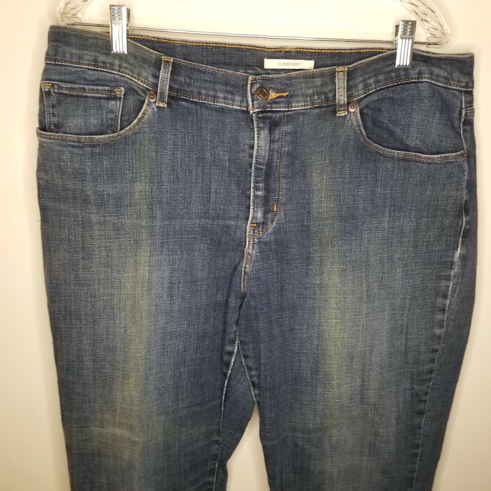 Levi's Levi's Jeans Bootcut Women Size 16 Regular 31" Inseam Blue Size 38" / US 16 / IT 52 - 2 Thumbnail