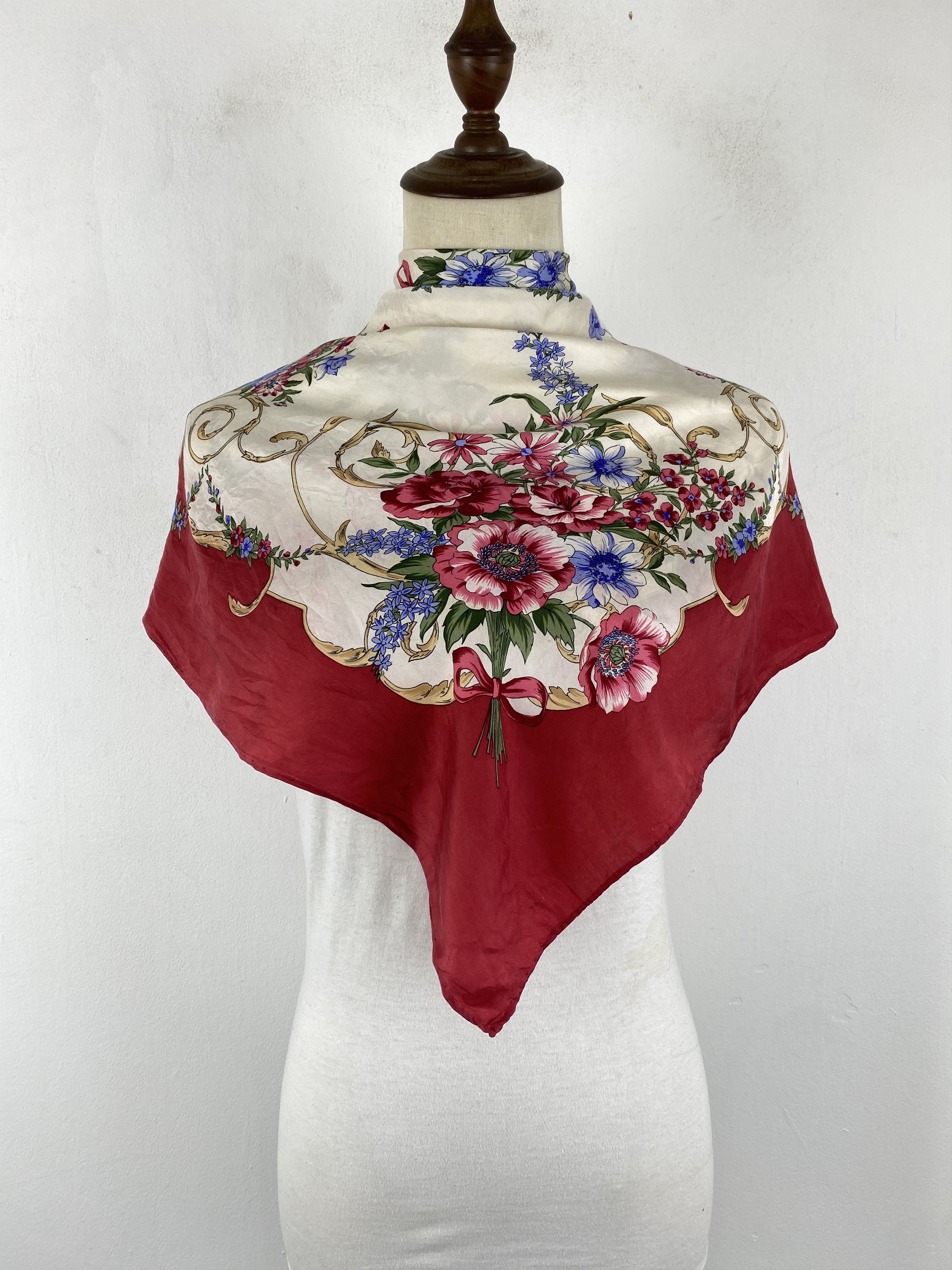 Vintage Flower Design Silk Scarf / Muffler / Silk Shawl SN0067 Size ONE SIZE - 1 Thumbnail