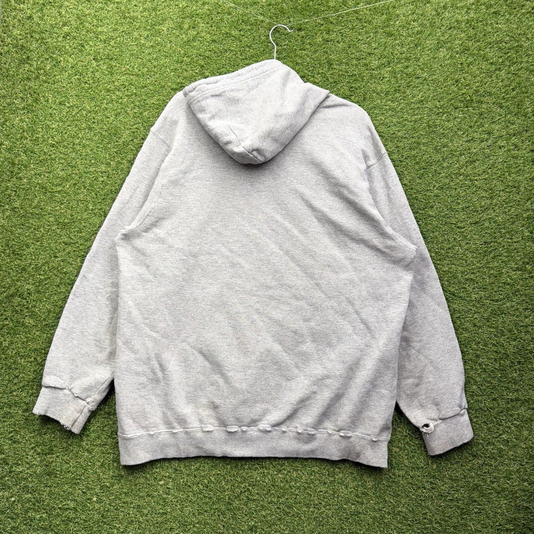 Nike VINTAGE Nike Hoodie Mens XL Gray 90s y2k Travis Scott Center Swoosh Hooded Boxy Pullover Sweatshirt Size US XL / EU 56 / 4 - 2 Thumbnail