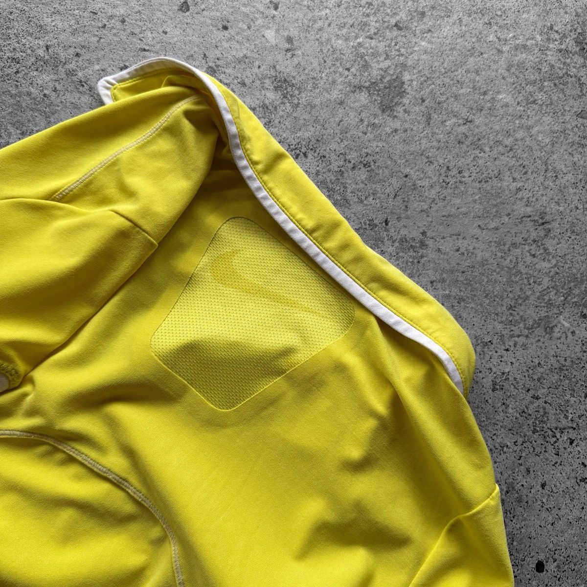Nike Nike Golf Fit Dry Womens Vintage 00s Yellow White SS Polo Size L / US 10 / IT 46 - 3 Thumbnail