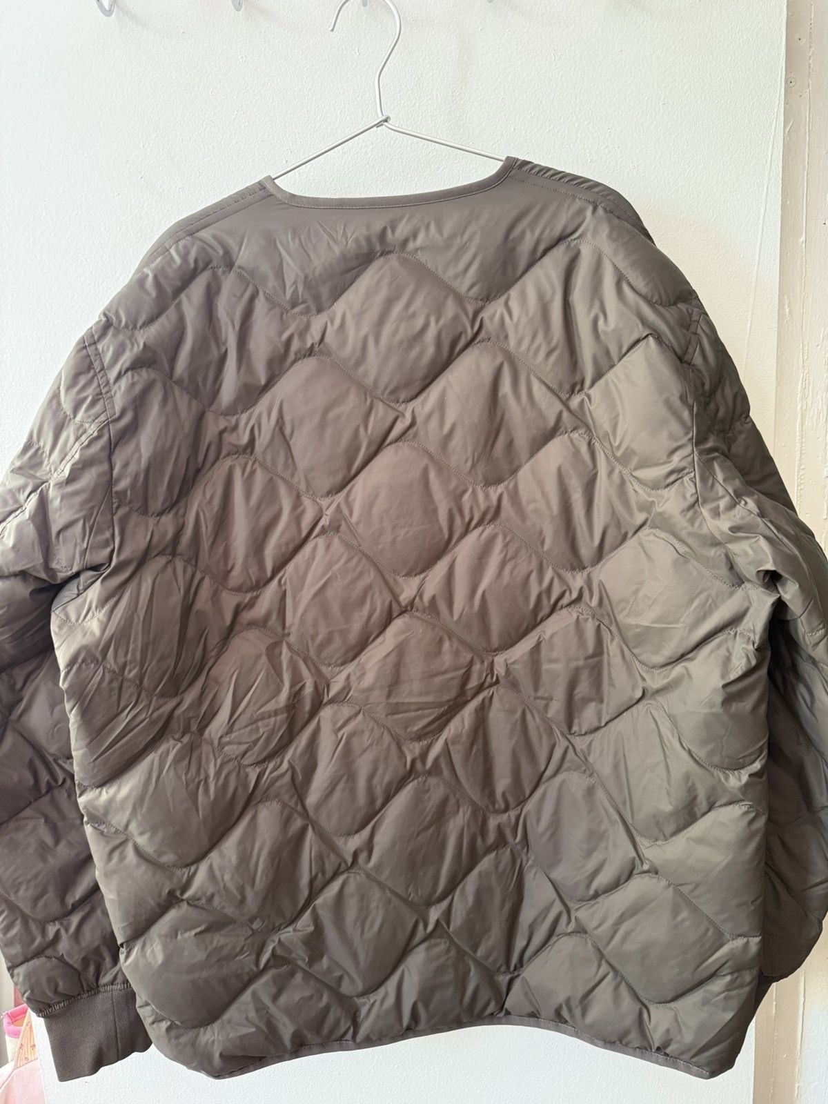 Uniqlo Uniqlo U Military Style Liner V-Neck Padded Light Down Size US XL / EU 56 / 4 - 4 Thumbnail