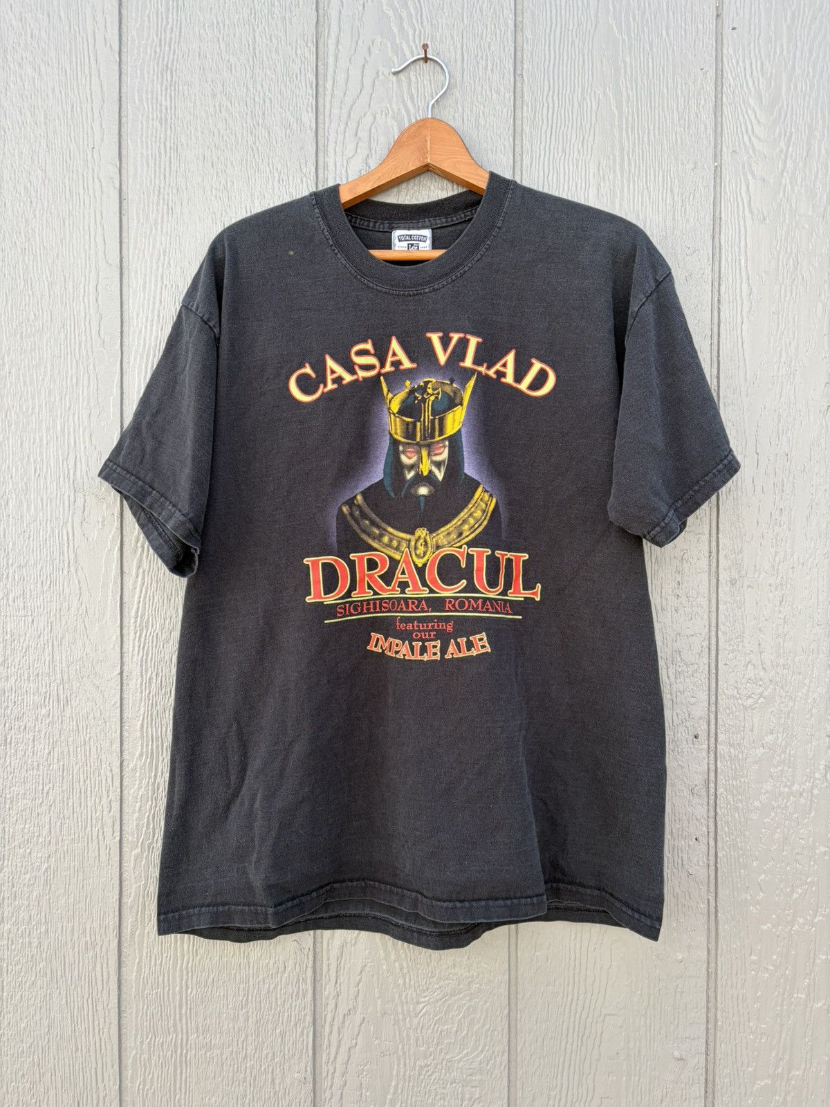 Vintage Vintage Y2K Faded Casa Vlad Vampire Tshirt Size US XL / EU 56 / 4 - 1 Thumbnail