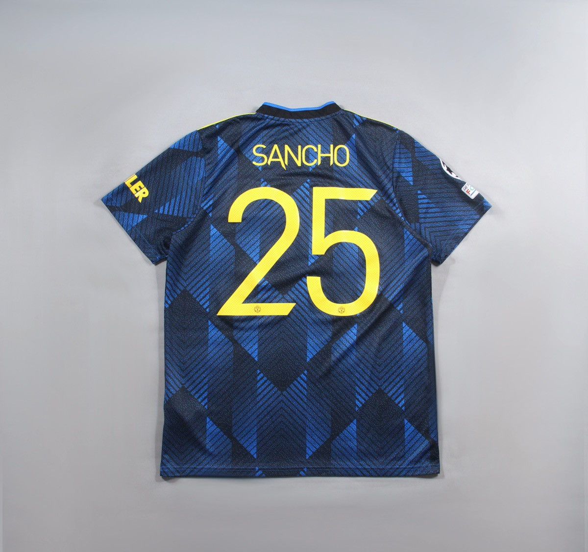 Adidas SANCHO Adidas Manchester United Soccer Jersey Football Tee L Size US L / EU 52-54 / 3 - 4 Thumbnail
