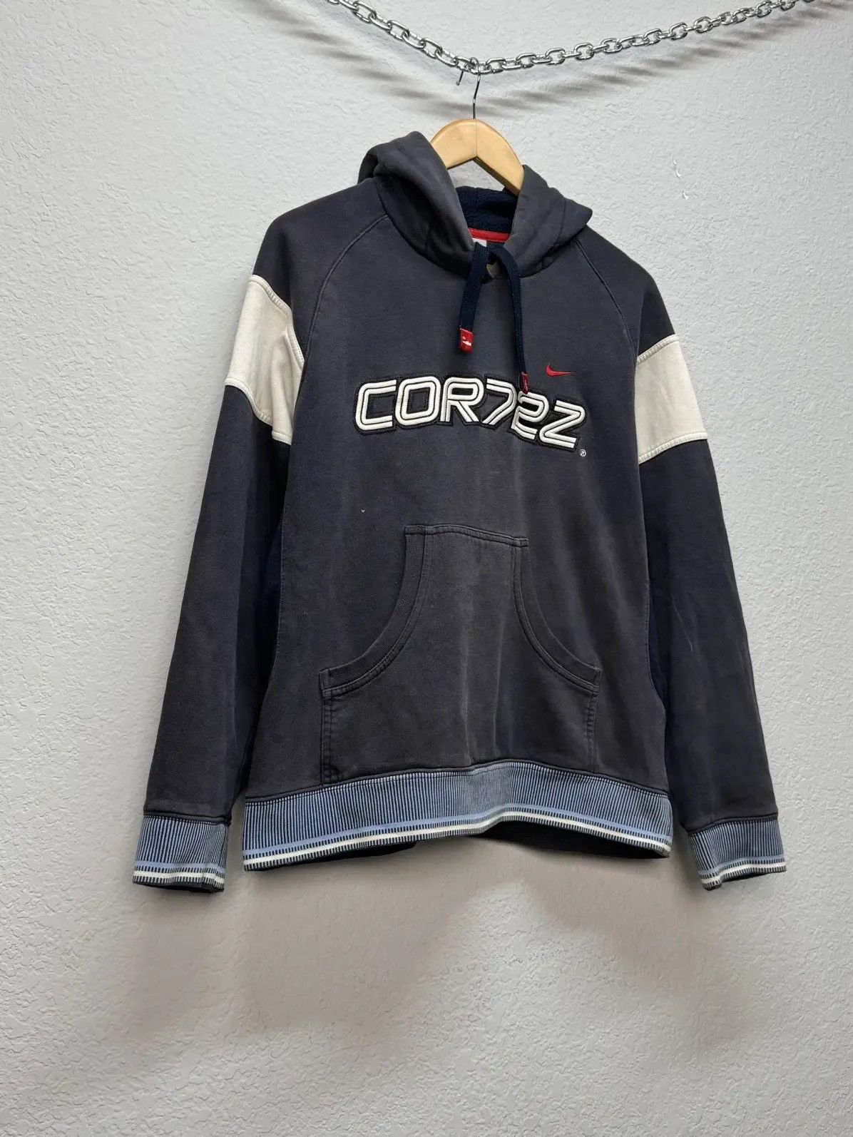 Nike Vintage Sweatshirt Nike COR72Z Big Logo Y2K Size US M / EU 48-50 / 2 - 3 Thumbnail