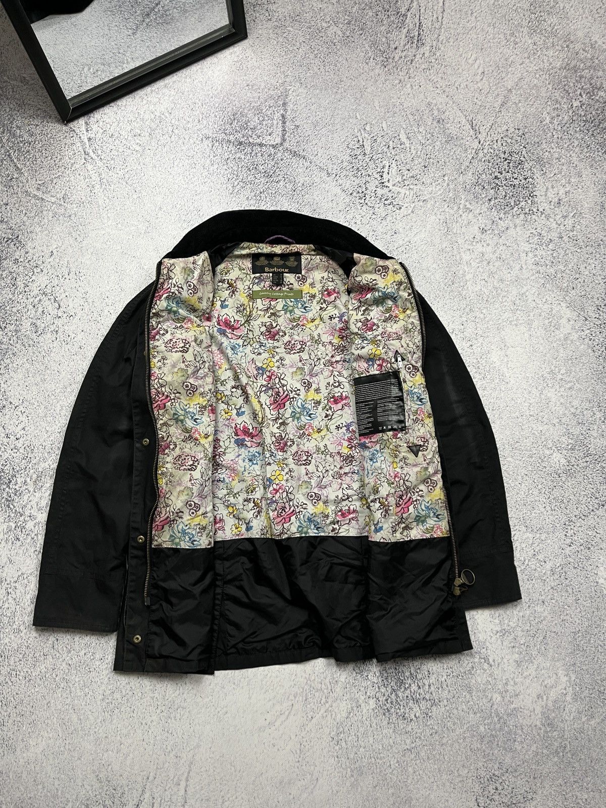 Barbour Vintage Barbour Print Beadnell Waxed Jacket Size UK 10 Rare Size M / US 6-8 / IT 42-44 - 14 Thumbnail