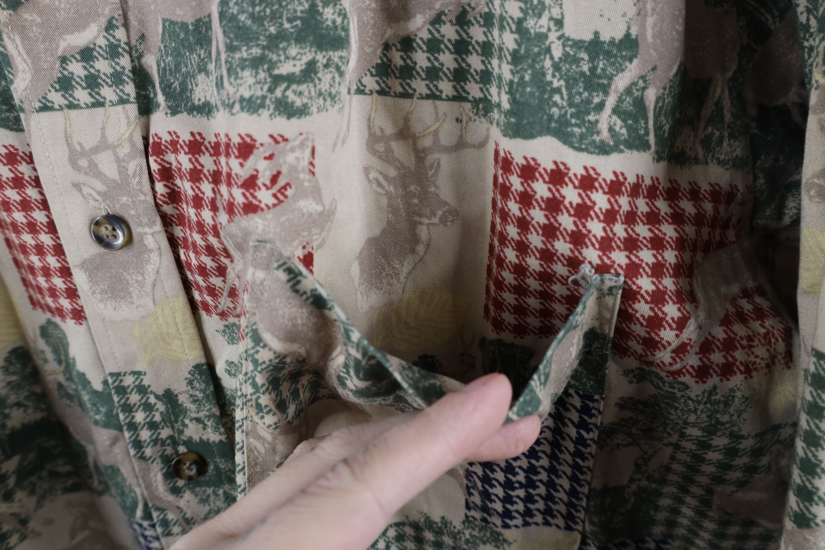 Vintage Vintage 90s Streetwear Buck All Over Print Button Down Shirt Size US XL / EU 56 / 4 - 4 Thumbnail