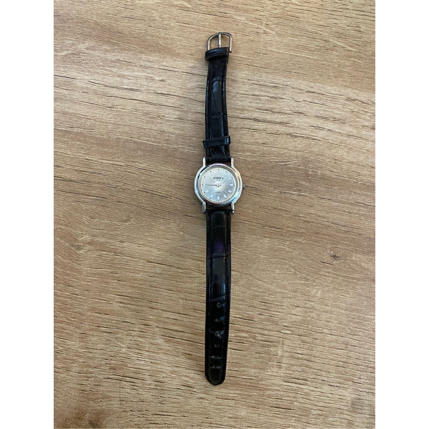 Anime Anriya Milan Quartz Watch Silver Tone Case with Black Leathe Size ONE SIZE - 3 Thumbnail