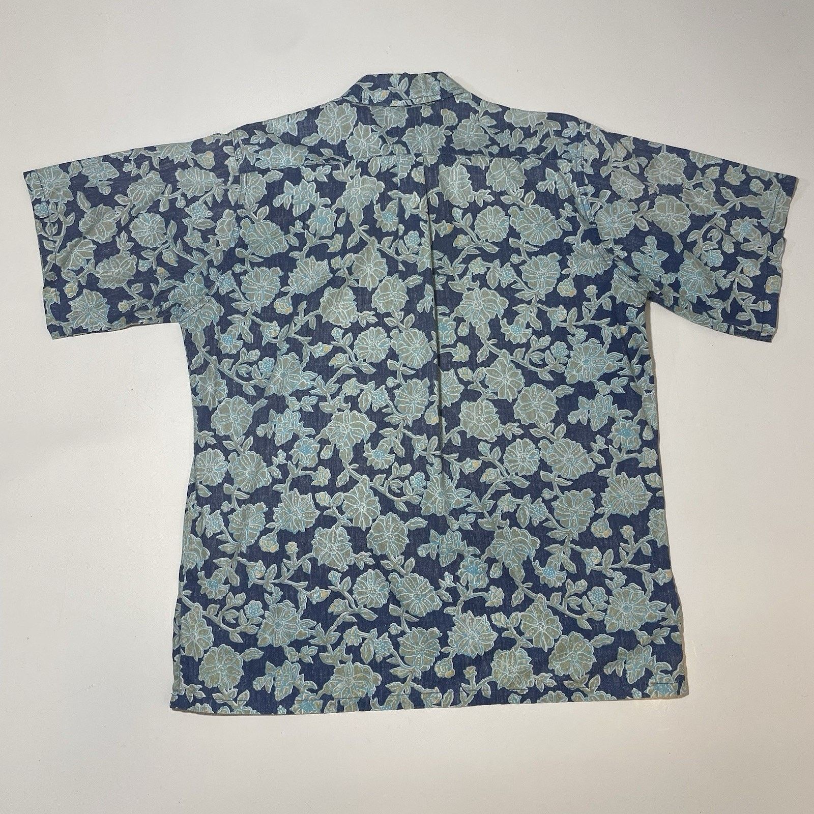 Other VTG Men’s Hawaiian Shirt Go Barefoot In Paradise Blue Medium Size US M / EU 48-50 / 2 - 6 Thumbnail