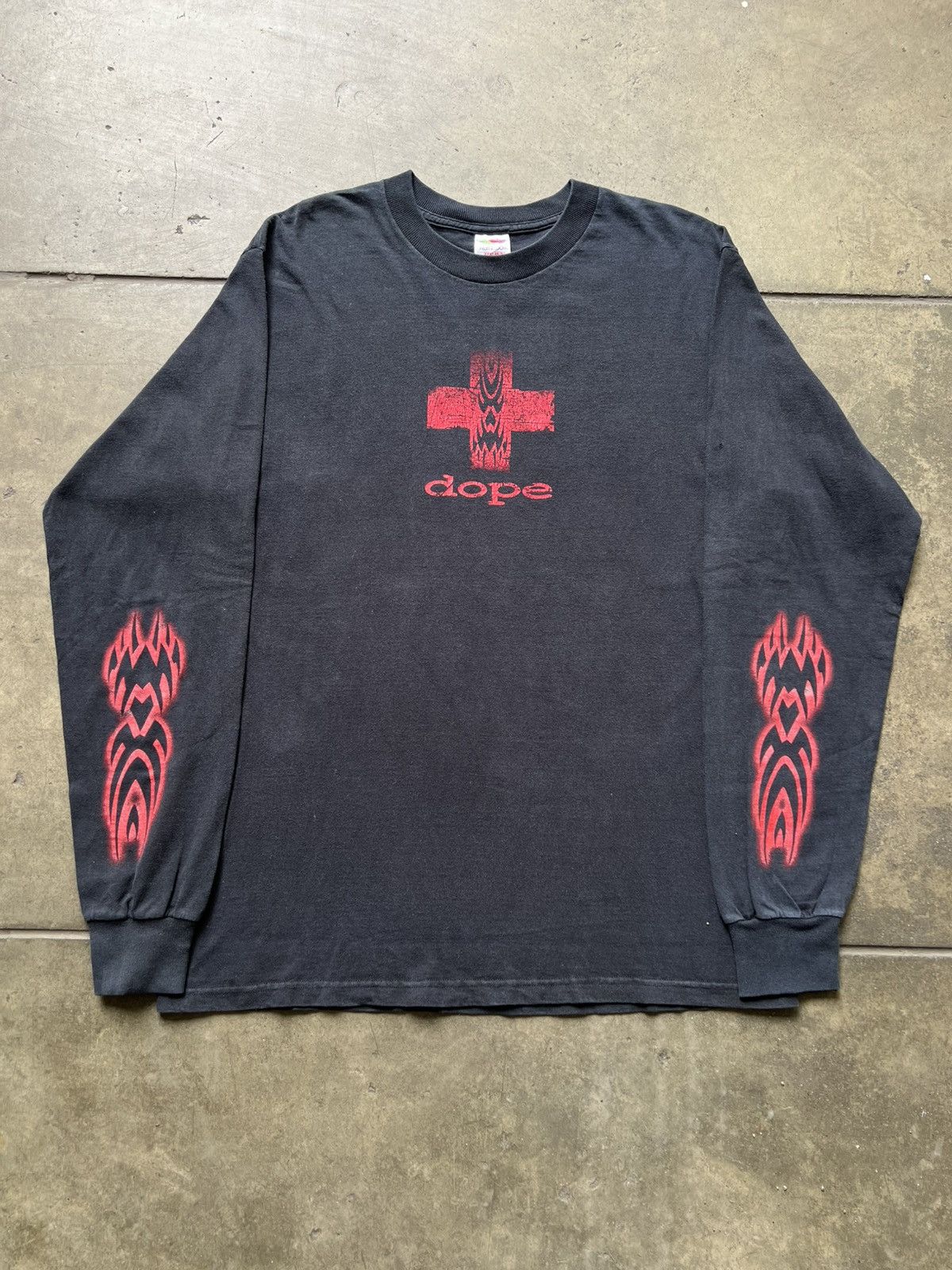 Vintage Vintage Y2K Dope Nu Metal Band Tee Shirt Group Therapy Size US L / EU 52-54 / 3 - 1 Thumbnail