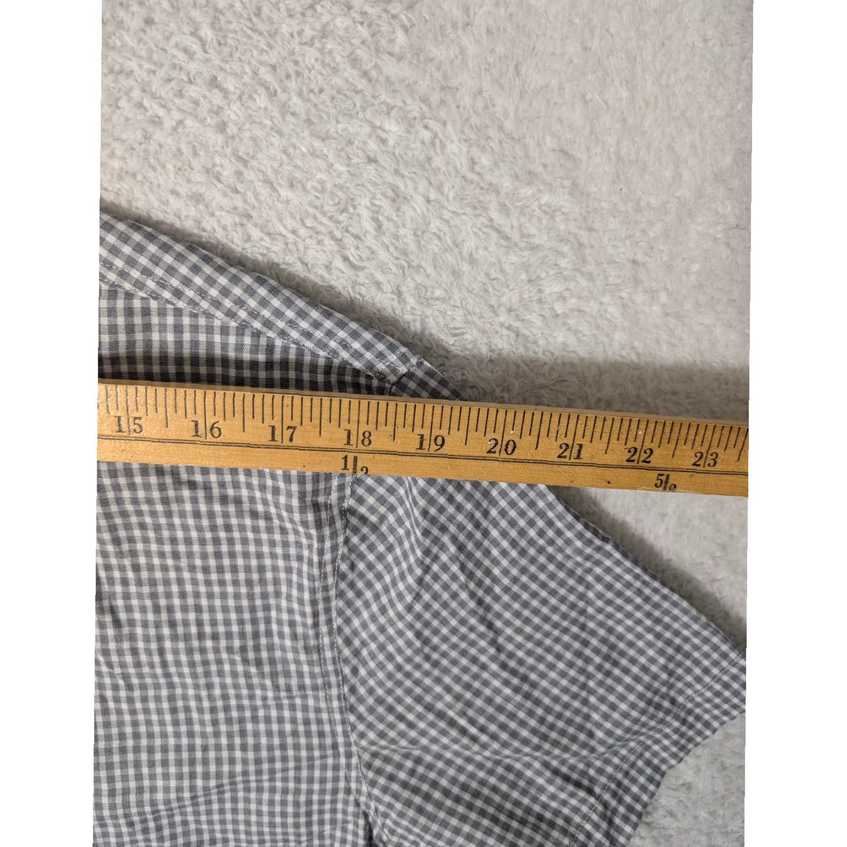 Armani Exchange Armani Exchange Button Down Mens L Grey Gingham Check S/S Regular Fit lightweigh Size US L / EU 52-54 / 3 - 5 Thumbnail