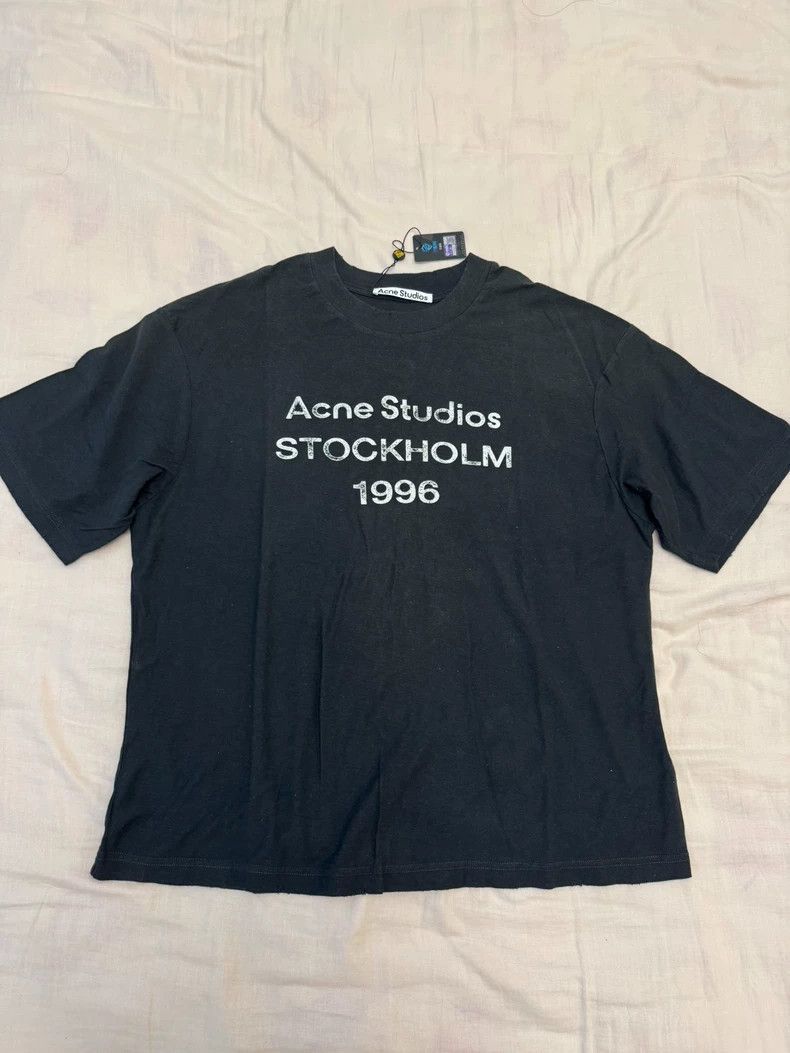 Acne Studios Acne Studios 1996 Black Distressed Letter Print Tee-2507 Size US S / EU 44-46 / 1 - 1 Thumbnail
