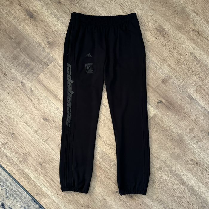 Yeezy calabasas track pants on sale fit