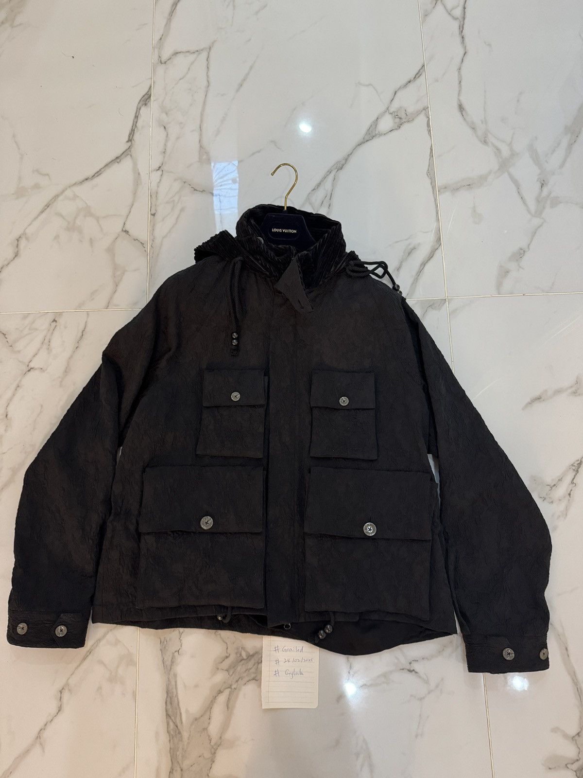 Song for the mute 20.2 hunter jacket