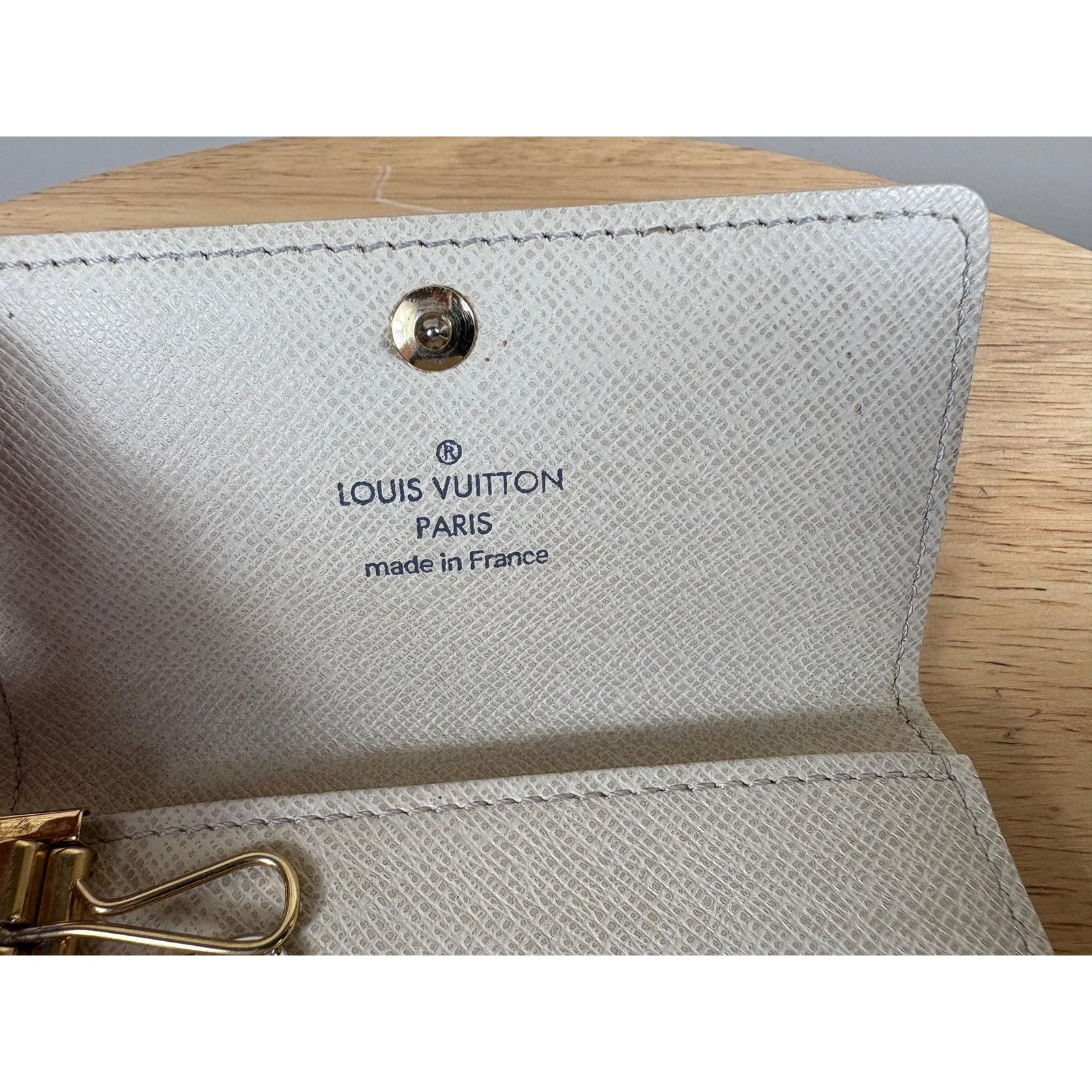 Louis Vuitton Authentic Louis Vuitton Damier Ebene 6 Key Case Size ONE SIZE - 6 Thumbnail