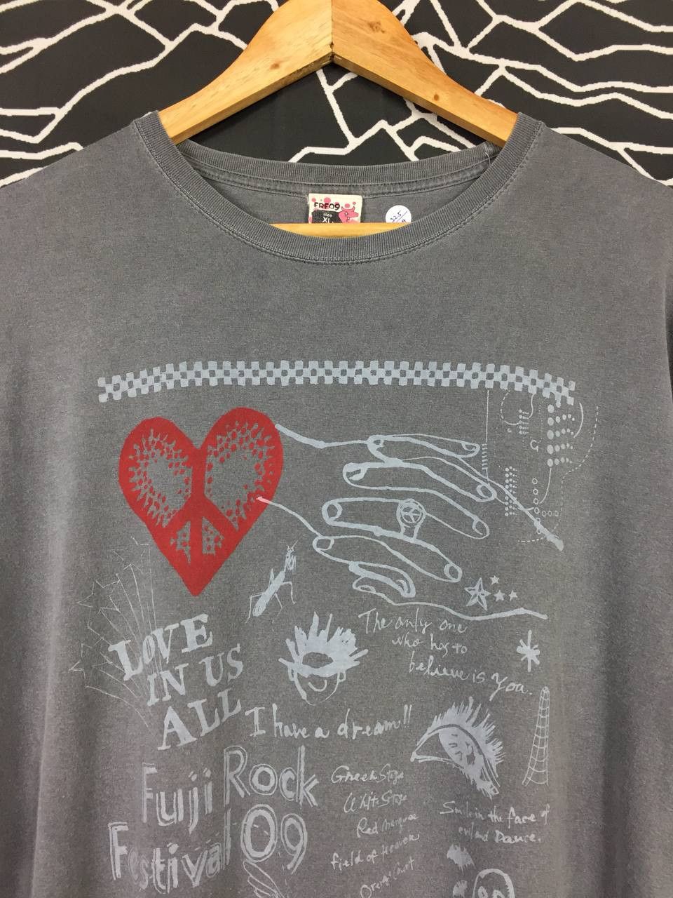 Band Tees Vtg Fuji Rock Festival 2009 Love In Us All Tee Size US XL / EU 56 / 4 - 3 Thumbnail